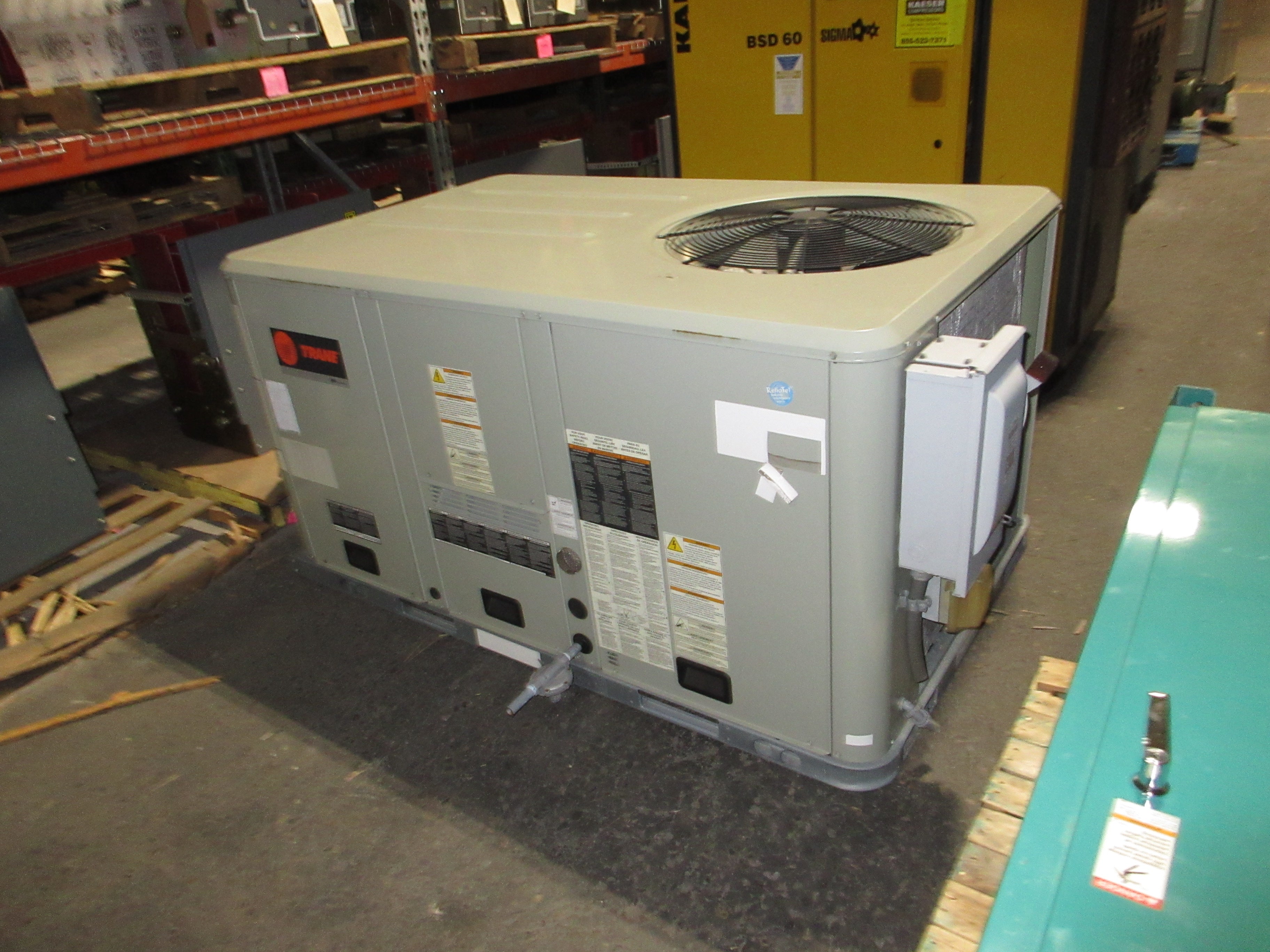 Trane Rooftop Unit YSC060E3RHA1SD 5-ton 208-230V 60Hz 3Ph MFD: 2015 Used