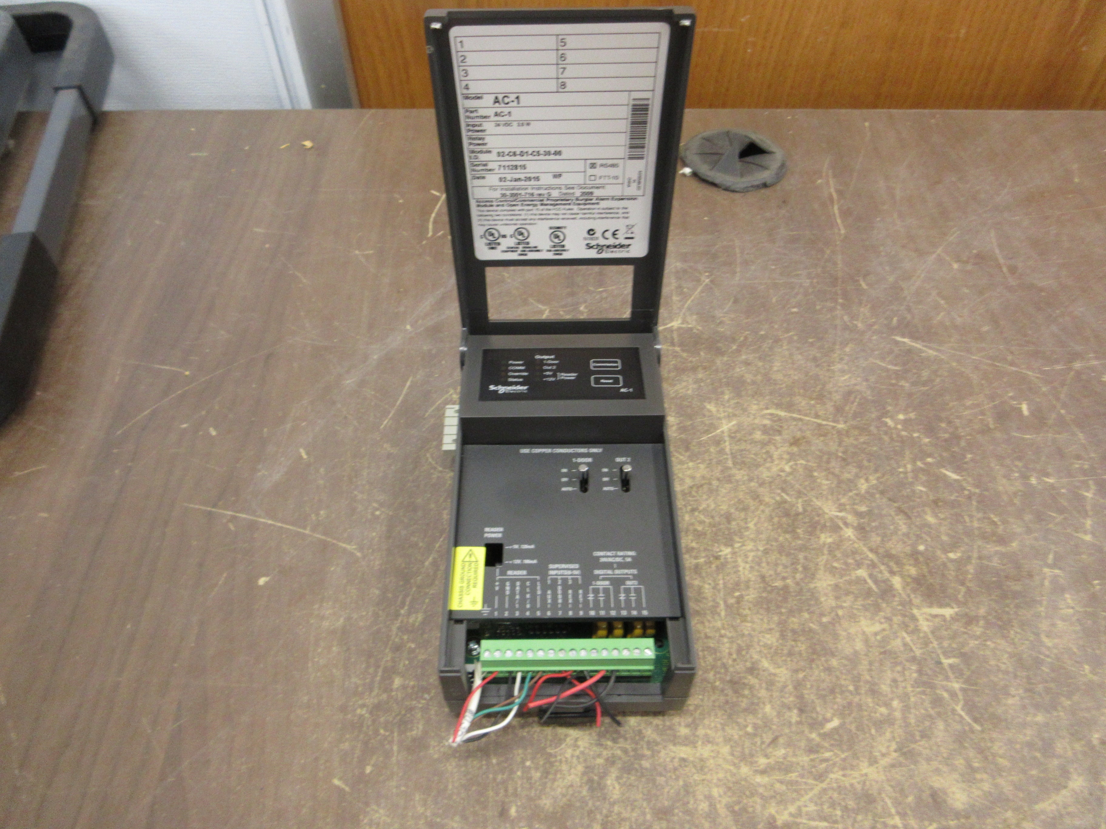 Schneider Electric Access Control Module AC-1 24VDC 2.6W Used