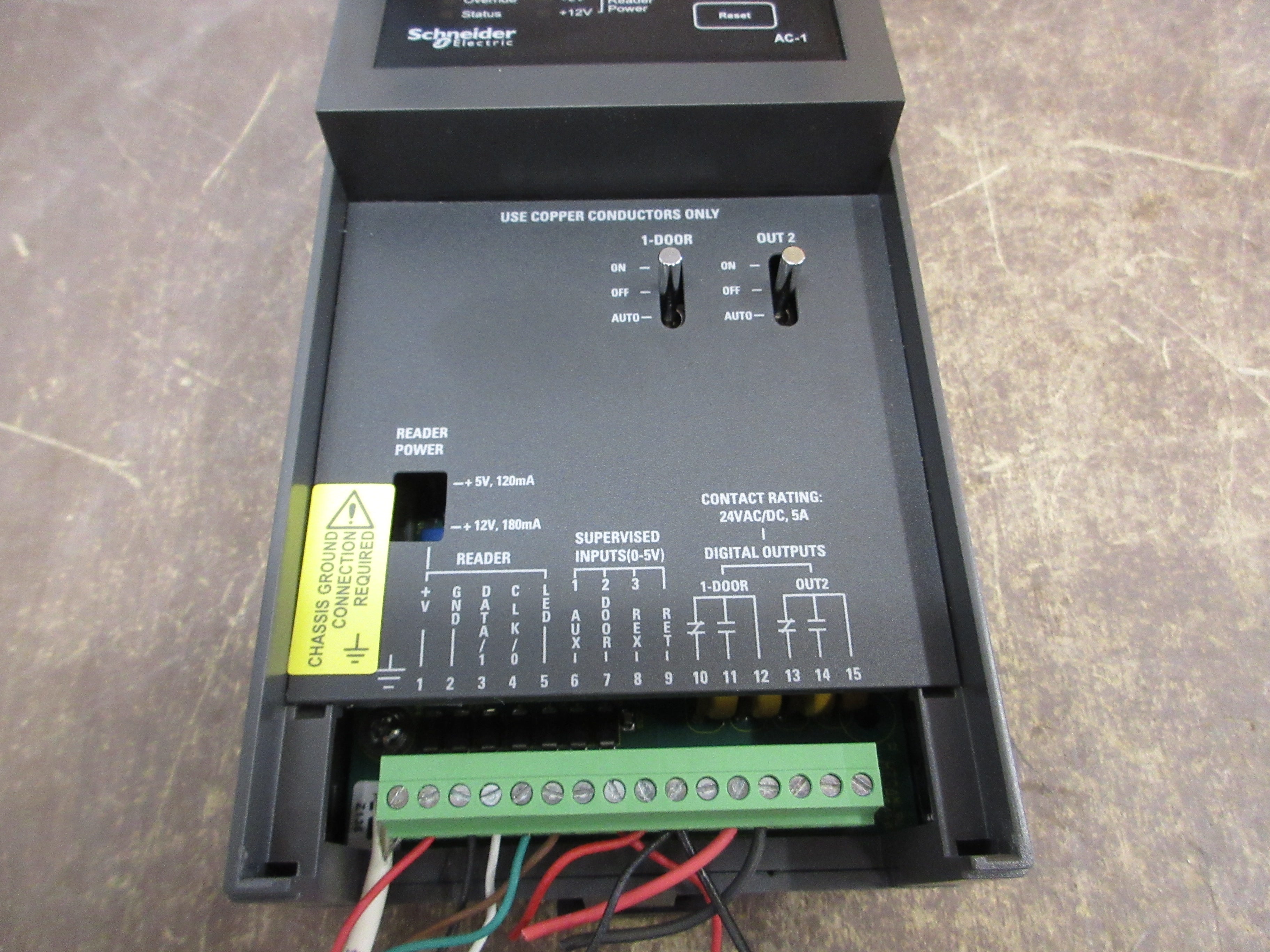 Schneider Electric Access Control Module AC-1 24VDC 2.6W Used