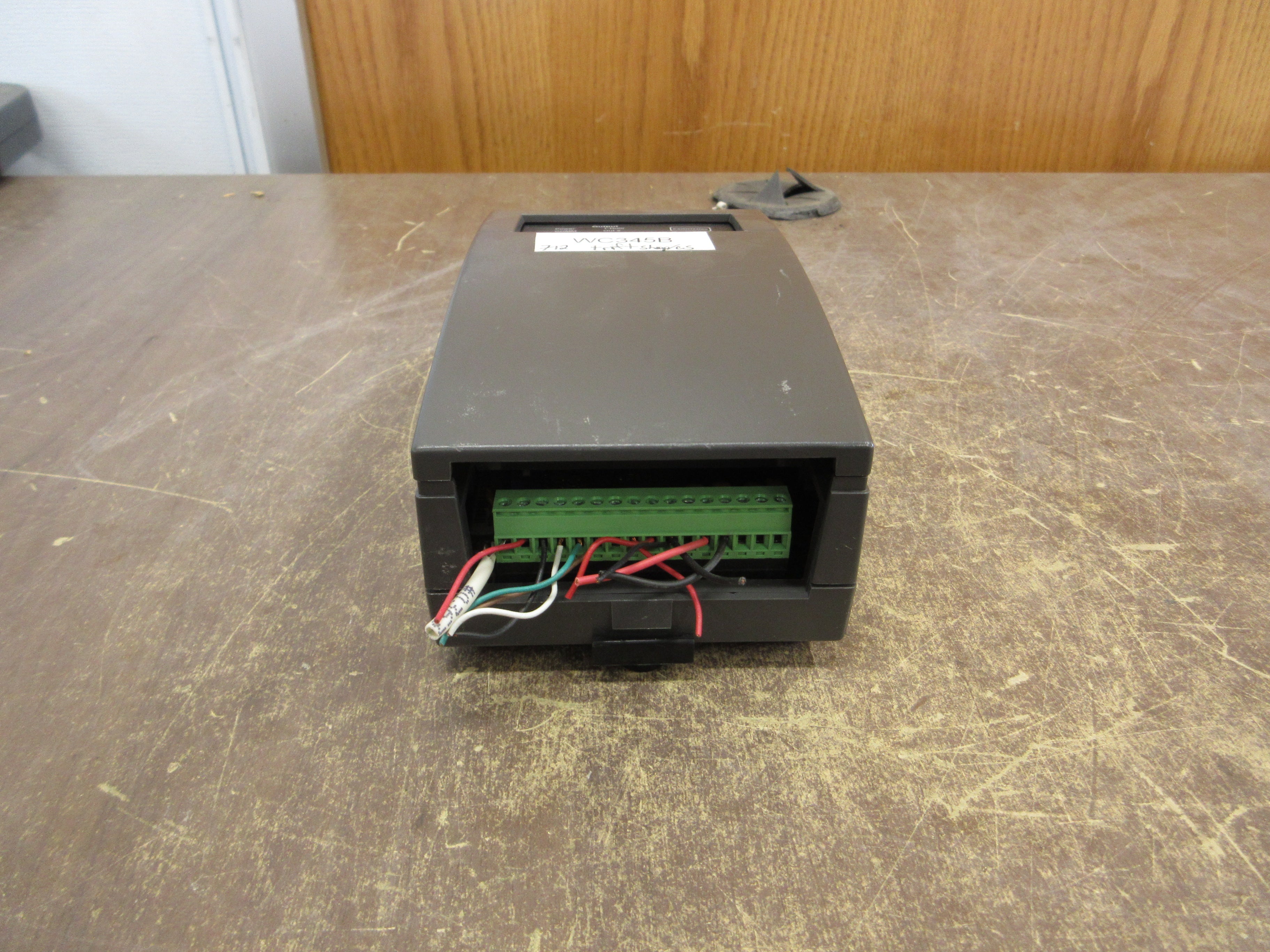 Schneider Electric Access Control Module AC-1 24VDC 2.6W Used