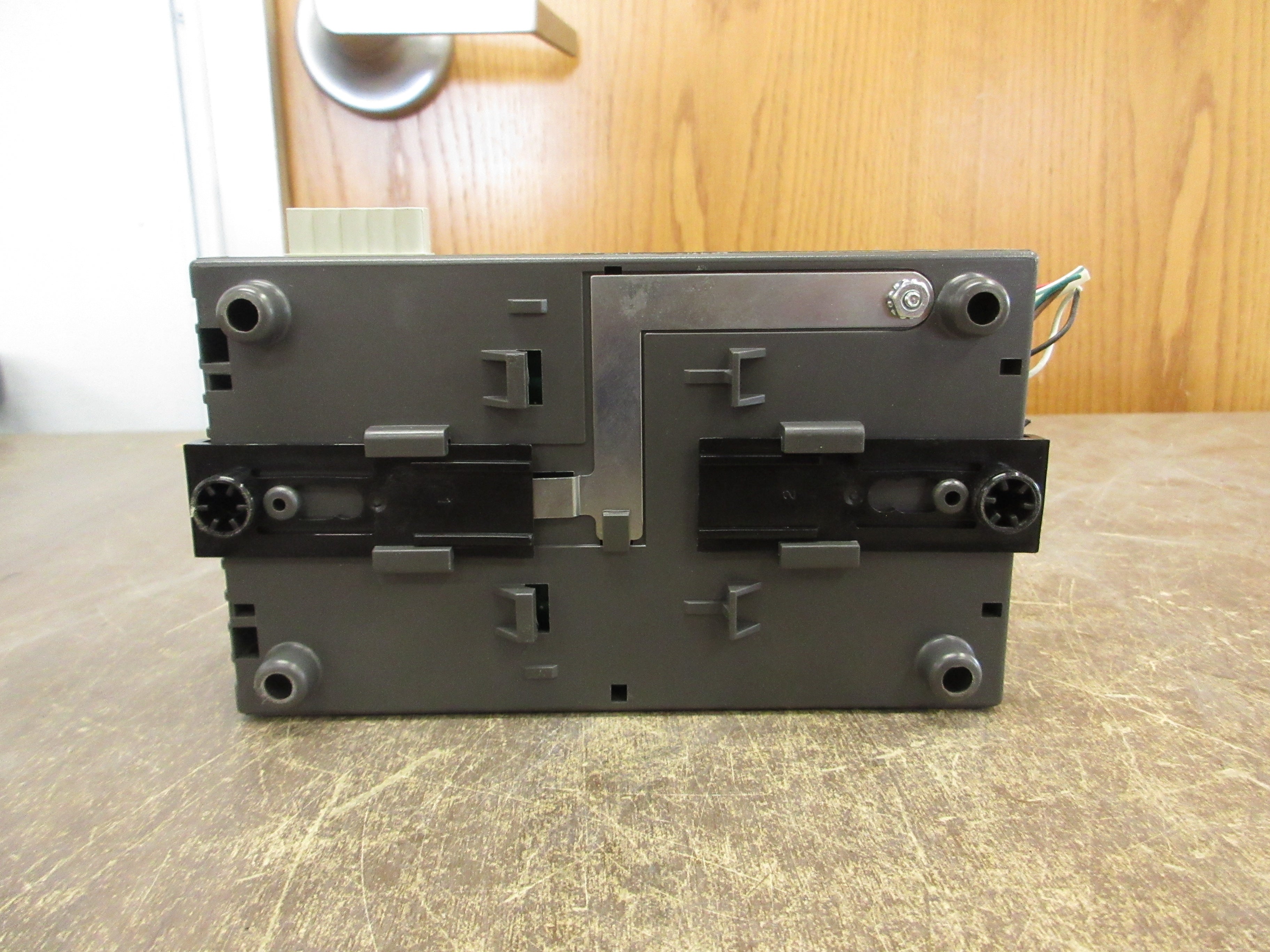 Schneider Electric Access Control Module AC-1 24VDC 2.6W Used