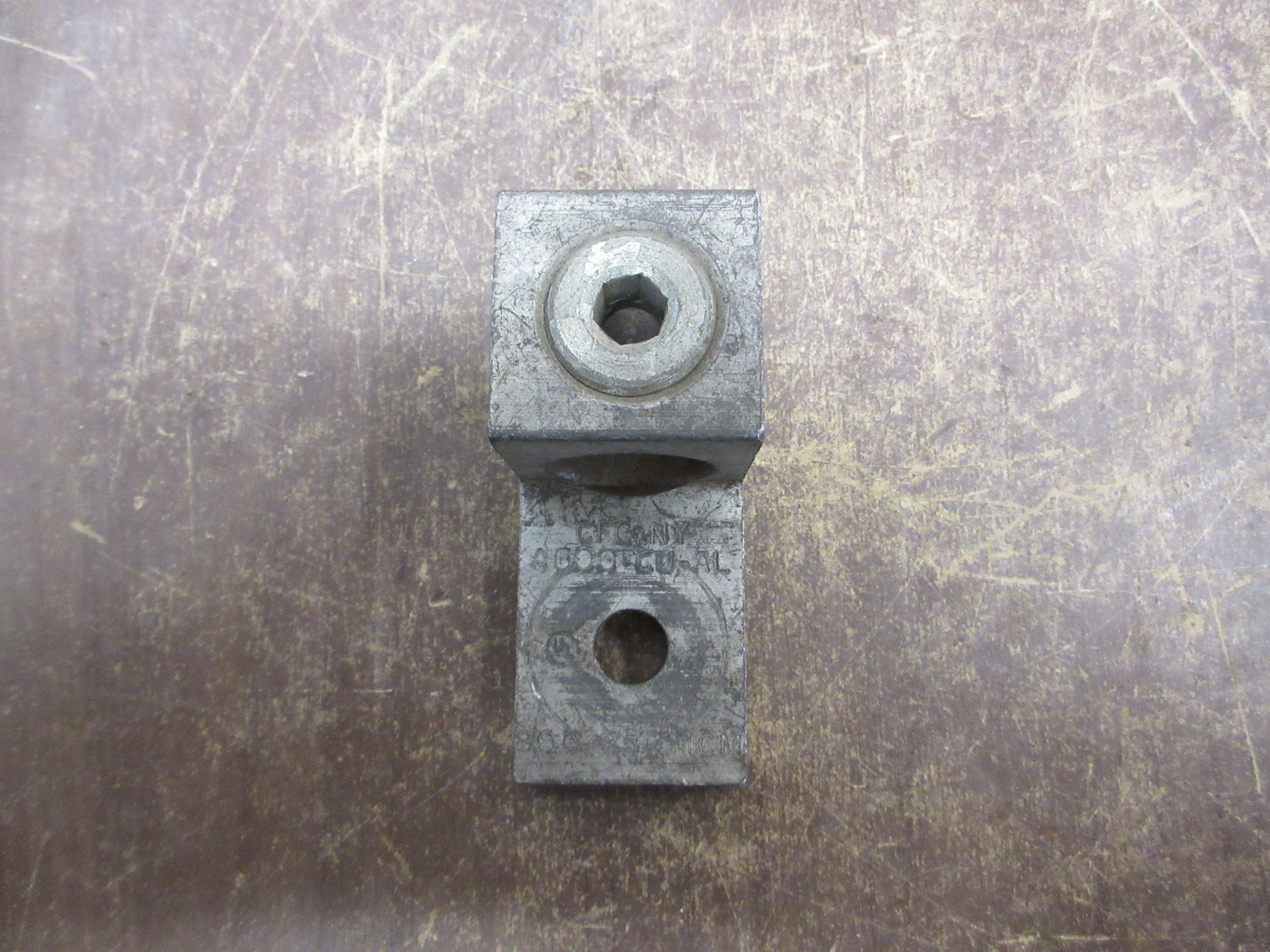 CFC-NY Mechanical Lug A800-CU-AL 800-350MCM Used