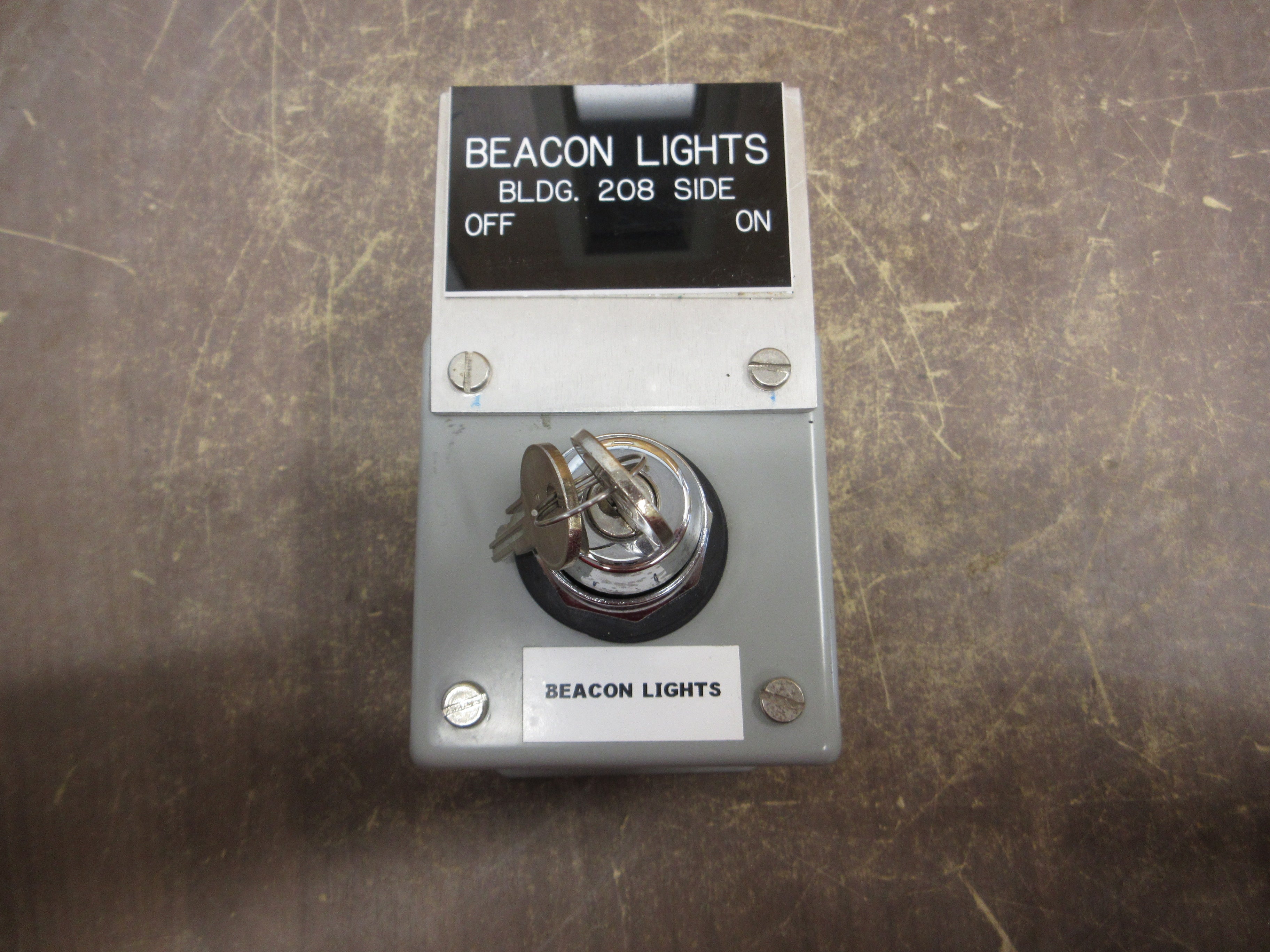 Square D Enclosed Keyed Switch 9001 KA1 Ser. K Type 12, 13 Enclosure Used