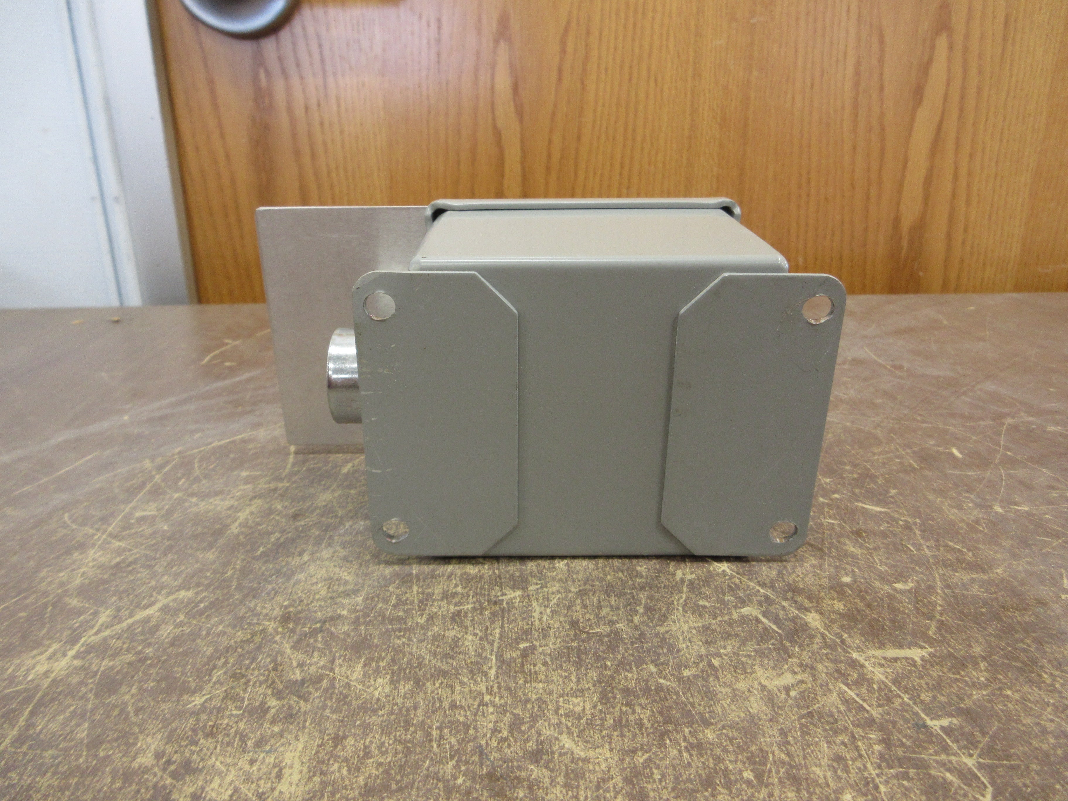 Square D Enclosed Keyed Switch 9001 KA1 Ser. K Type 12, 13 Enclosure Used