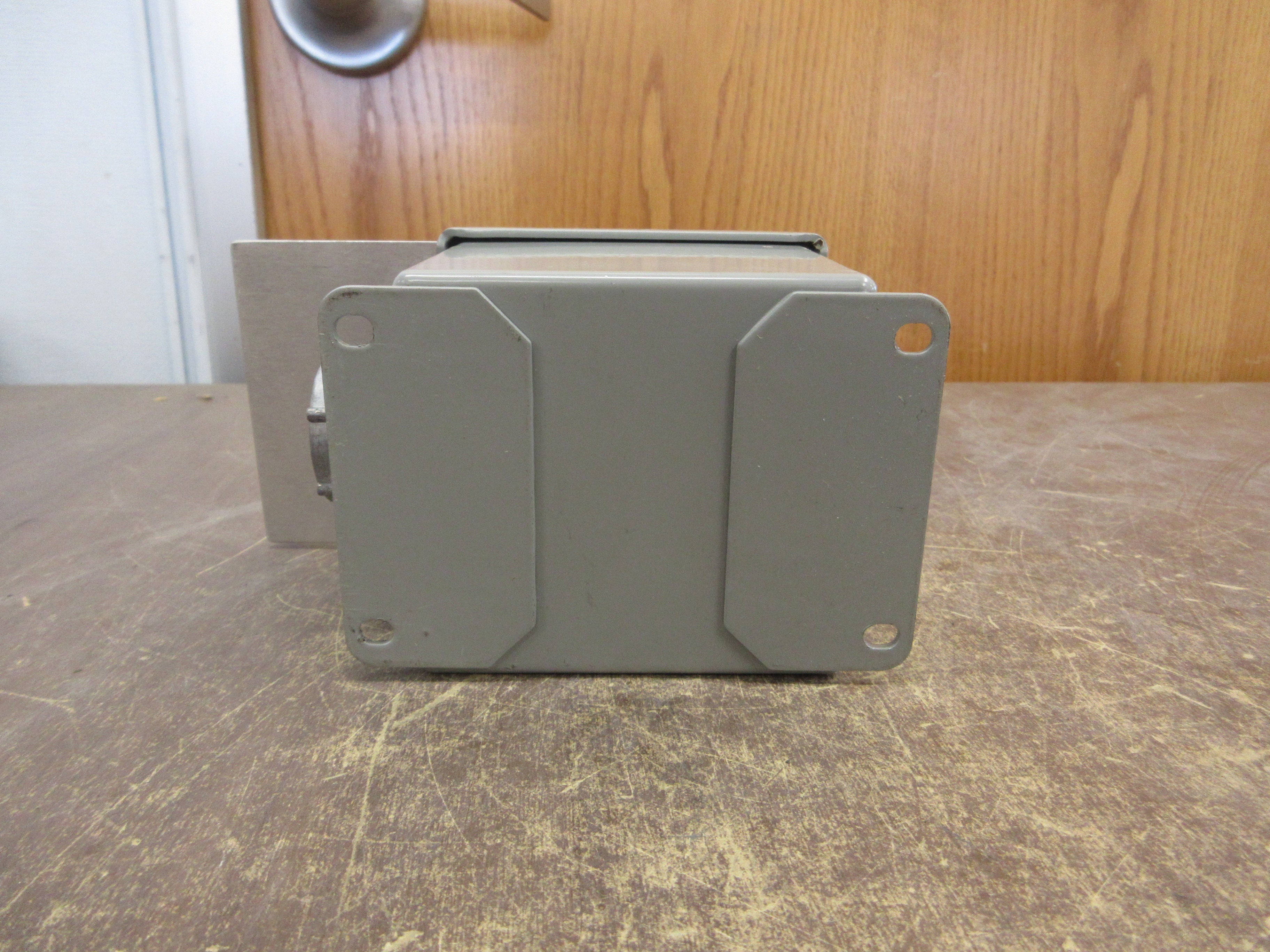 Square D Enclosed Keyed Switch 9001 KA1 Ser. K Type 12, 13 Enclosure Used