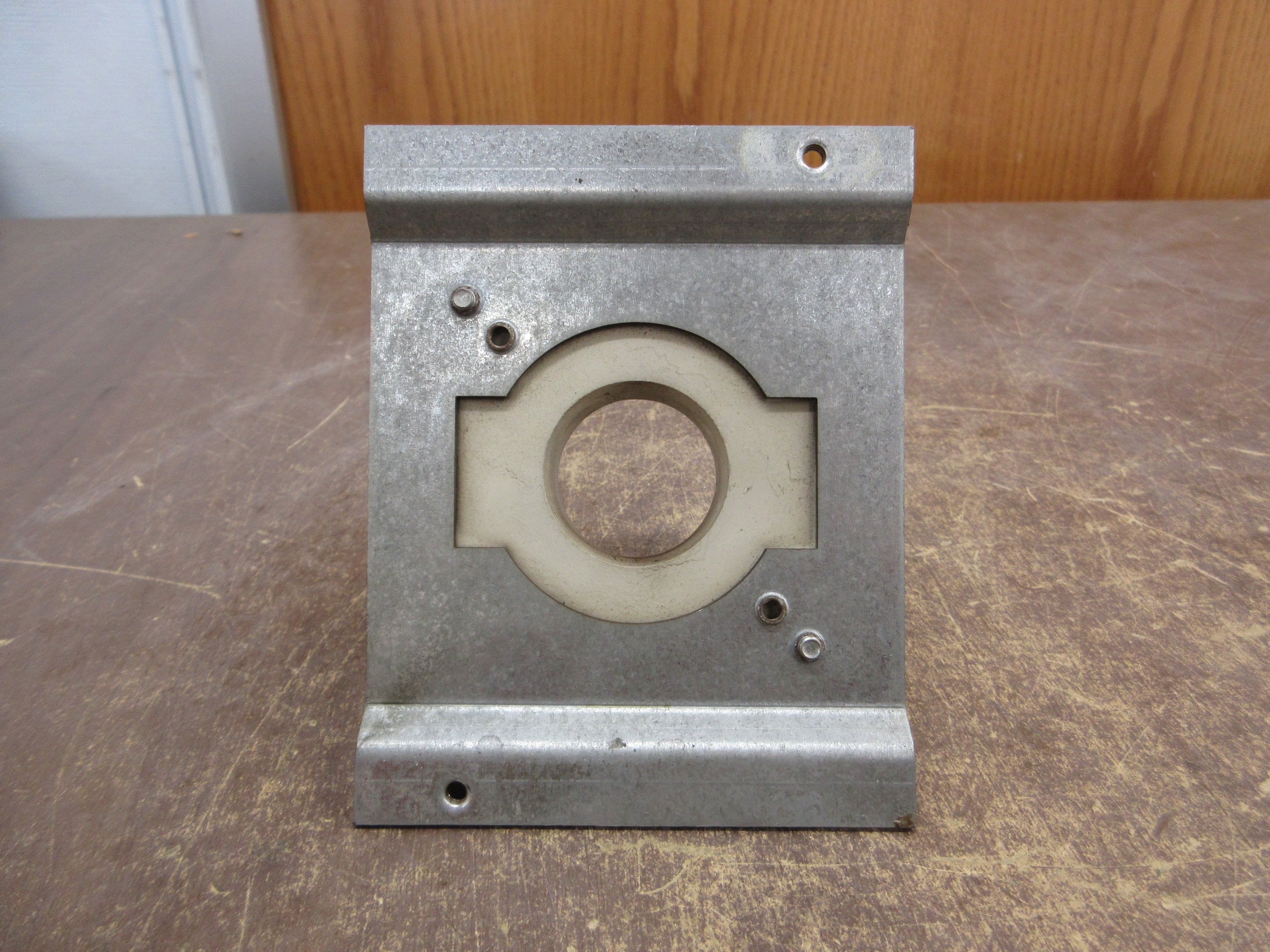 ABB Current Transformer ES500-9647 500A 18-24V Used