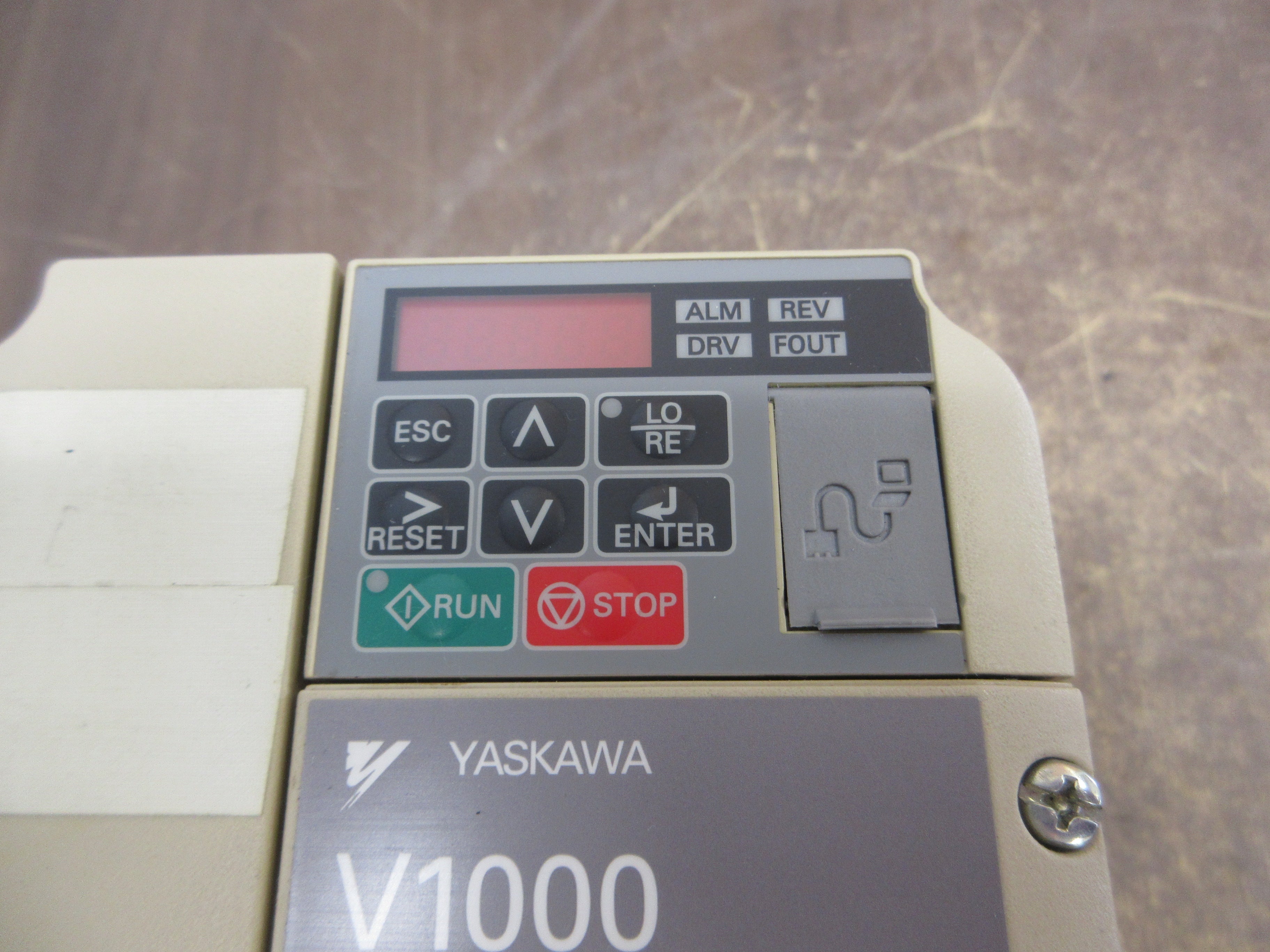 Yaskawa V1000 AC Drive CIMR-VU4A0005FAA Rev. D 3HP 3Ph Used