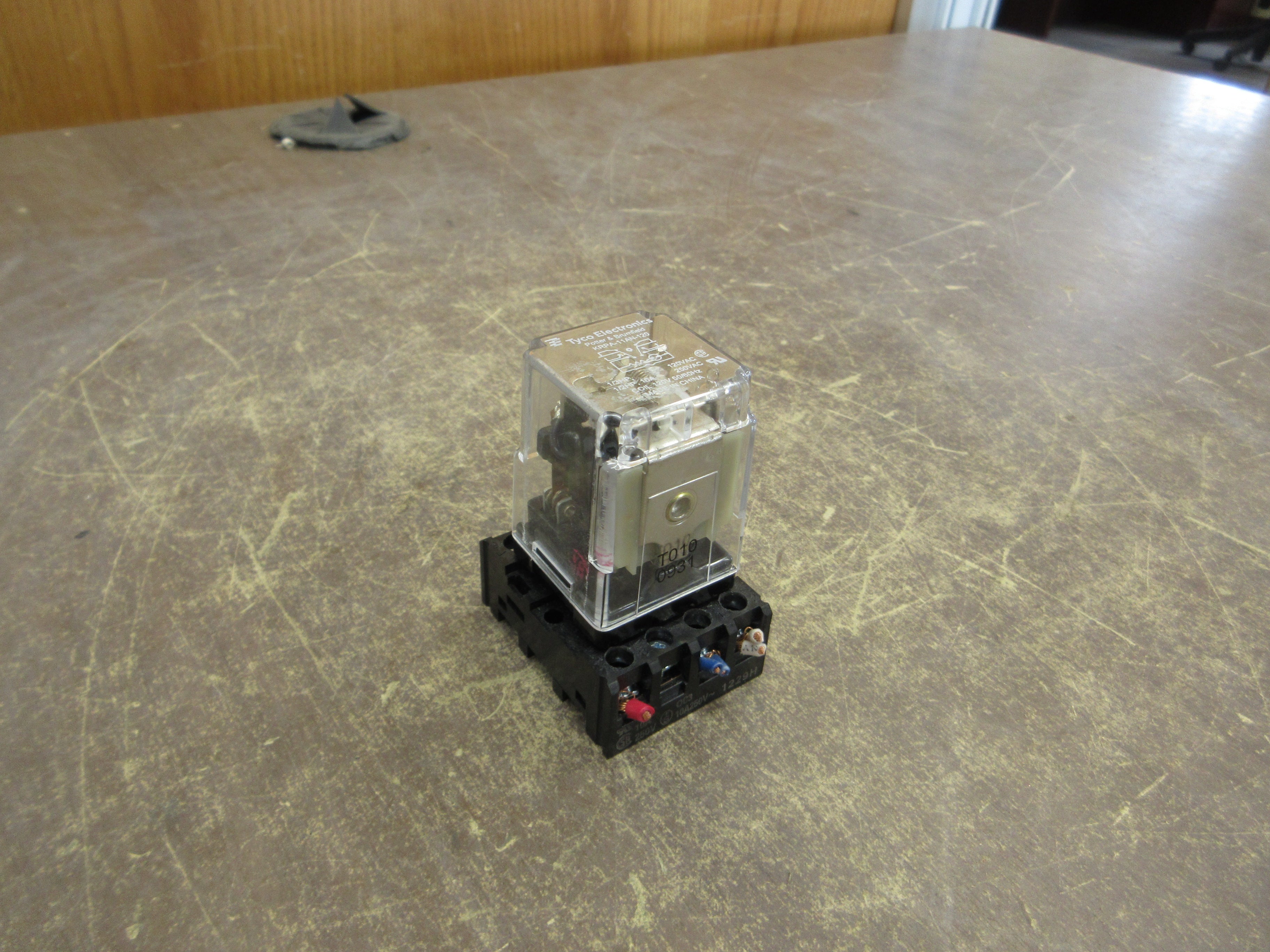 Tyco Potter & Brumfield Relay w/ Base KRPA-11AN-120 120V Coil Used