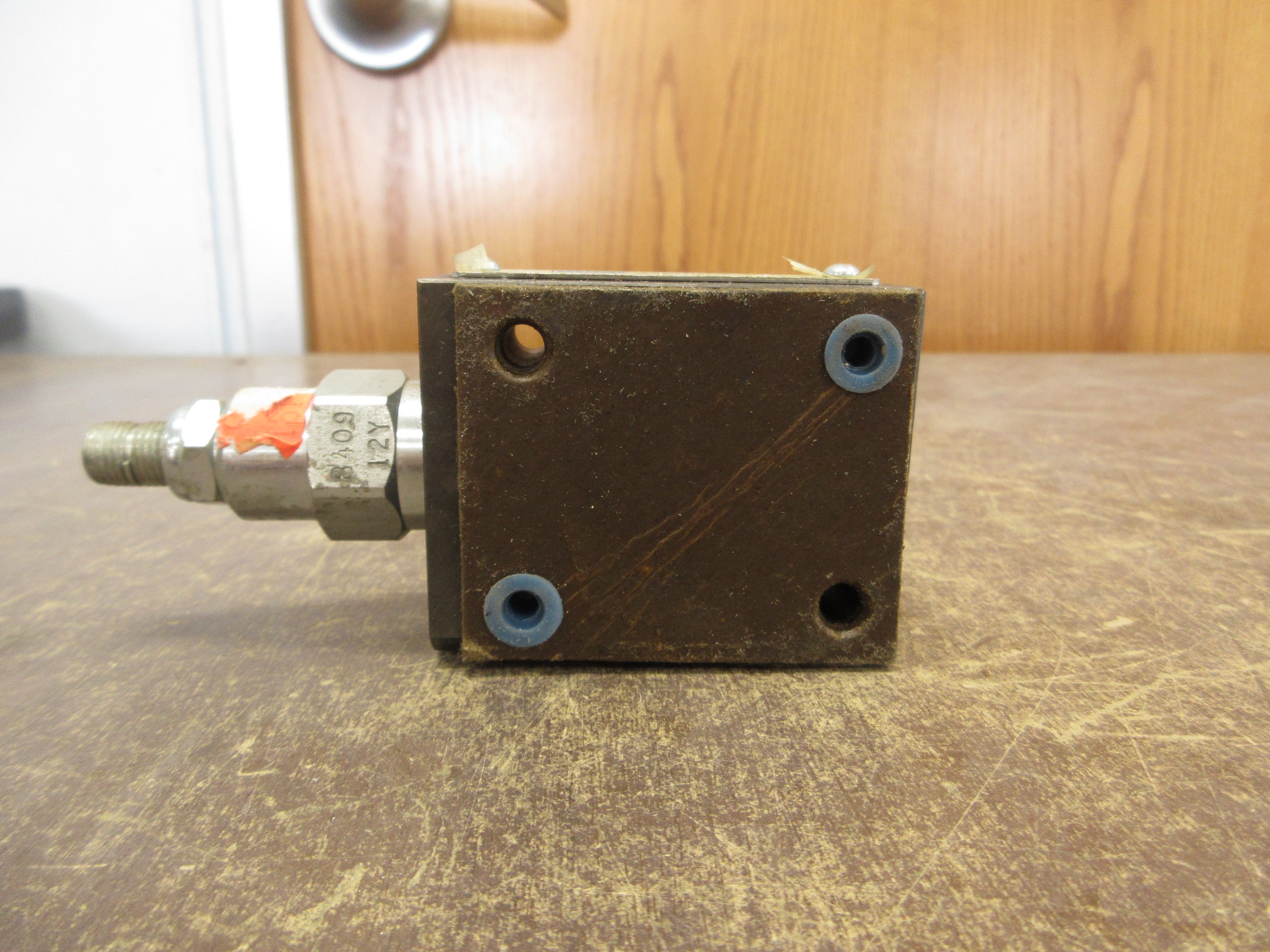 Double A Hydraulic Valve QB-02-10D2 Used