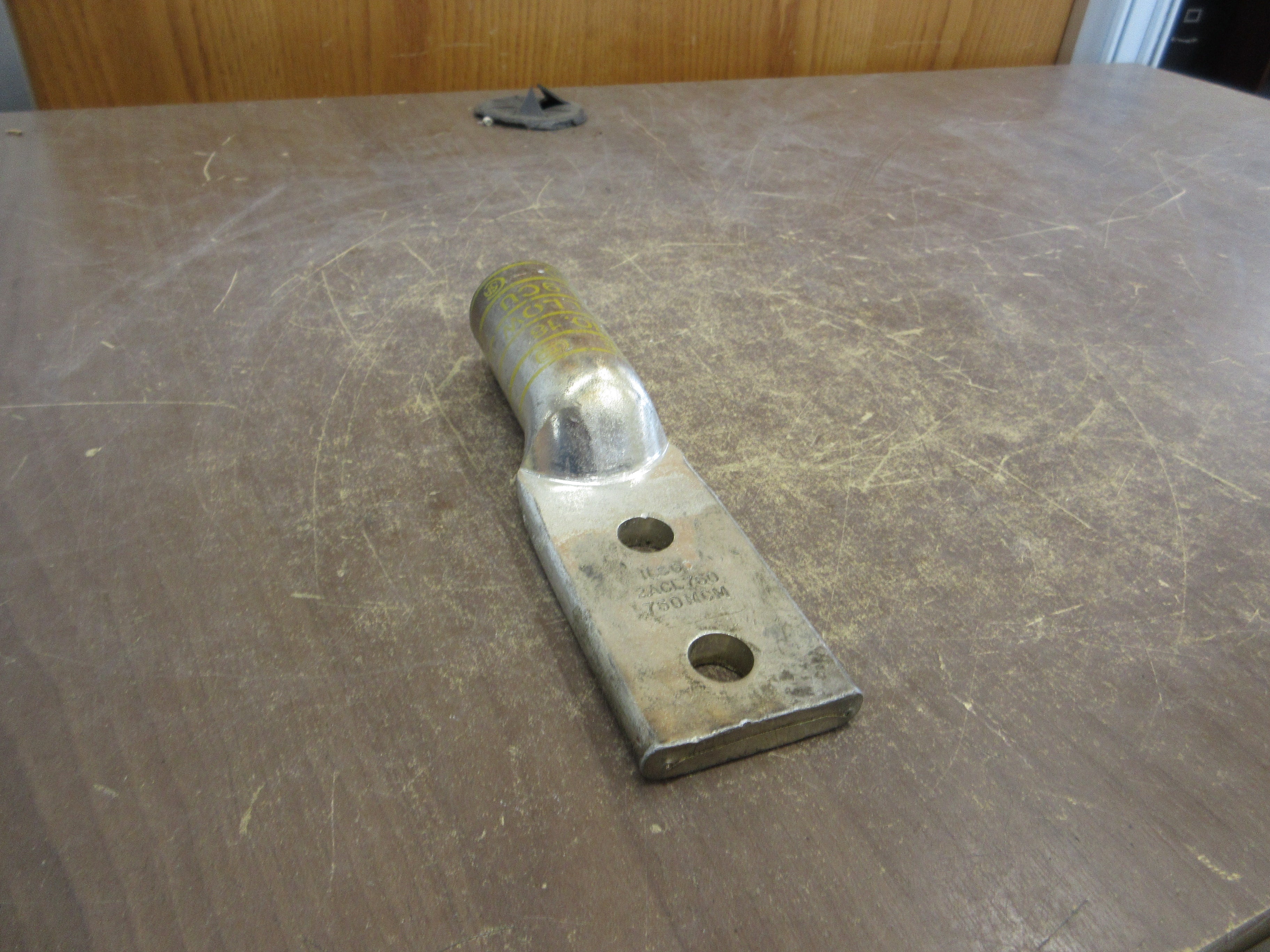 Ilsco Crimp Lug 2ACL750 750MCM 2-Hole *No Box* New Surplus