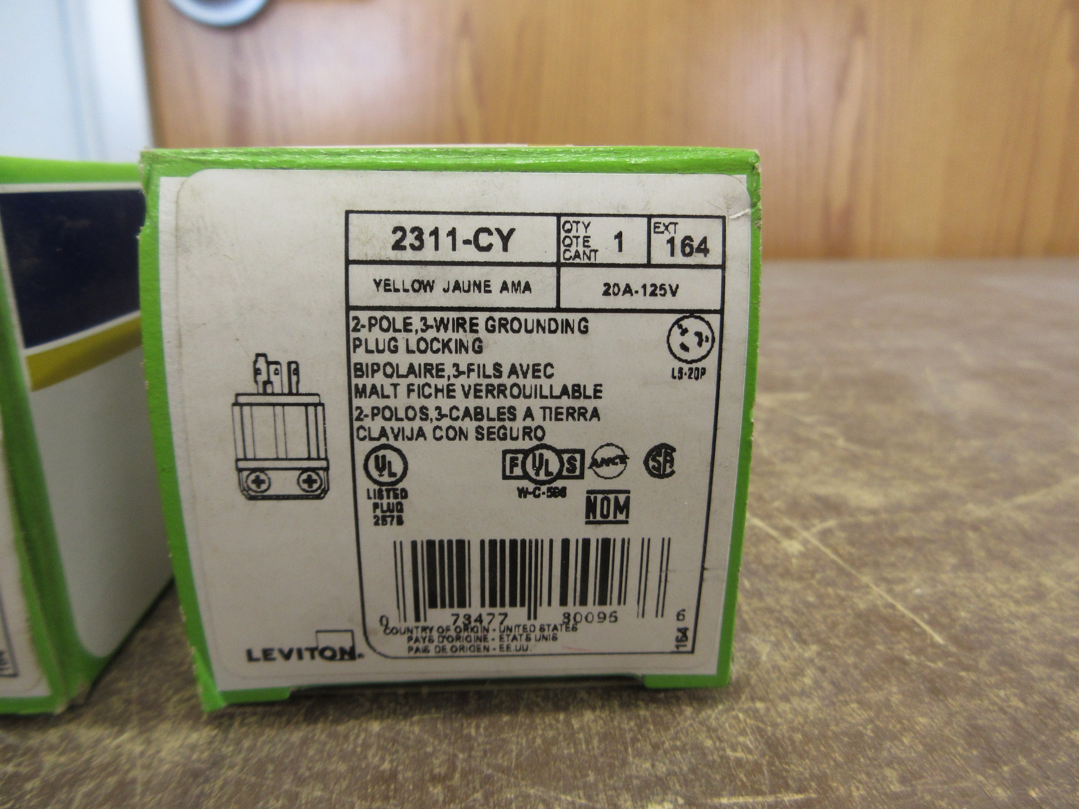 Leviton Locking Plug 2311-CY 20A 125V 2P 3W *Lot of 2* New Surplus