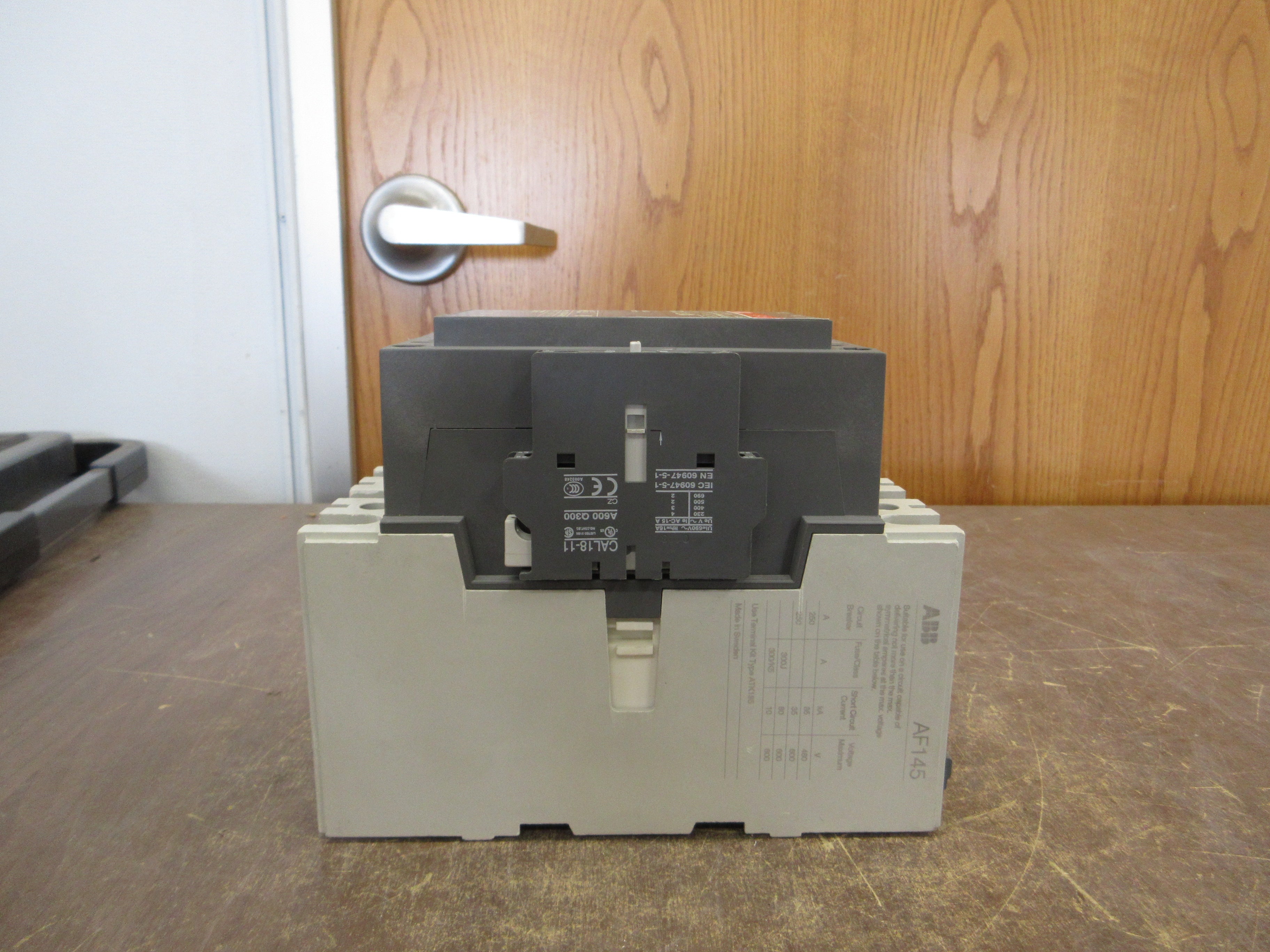 ABB Contactor AF145-30 20-60VDC Coil 230A 600V (3) Aux Contacts Used