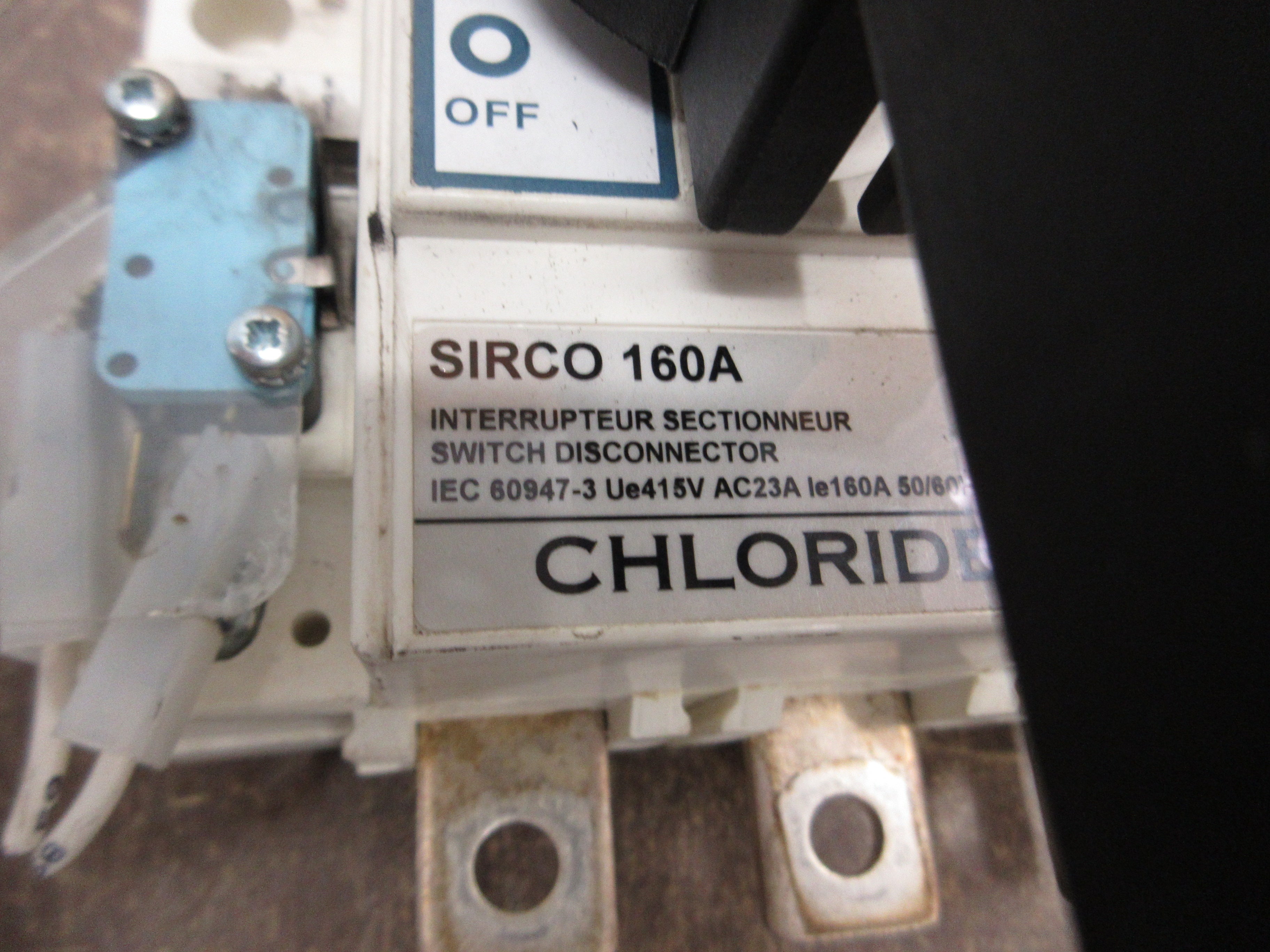 Chloride Disconnect Switch SIRCO 160A 415V 160A 50/60Hz *Cracked Mounting* Used