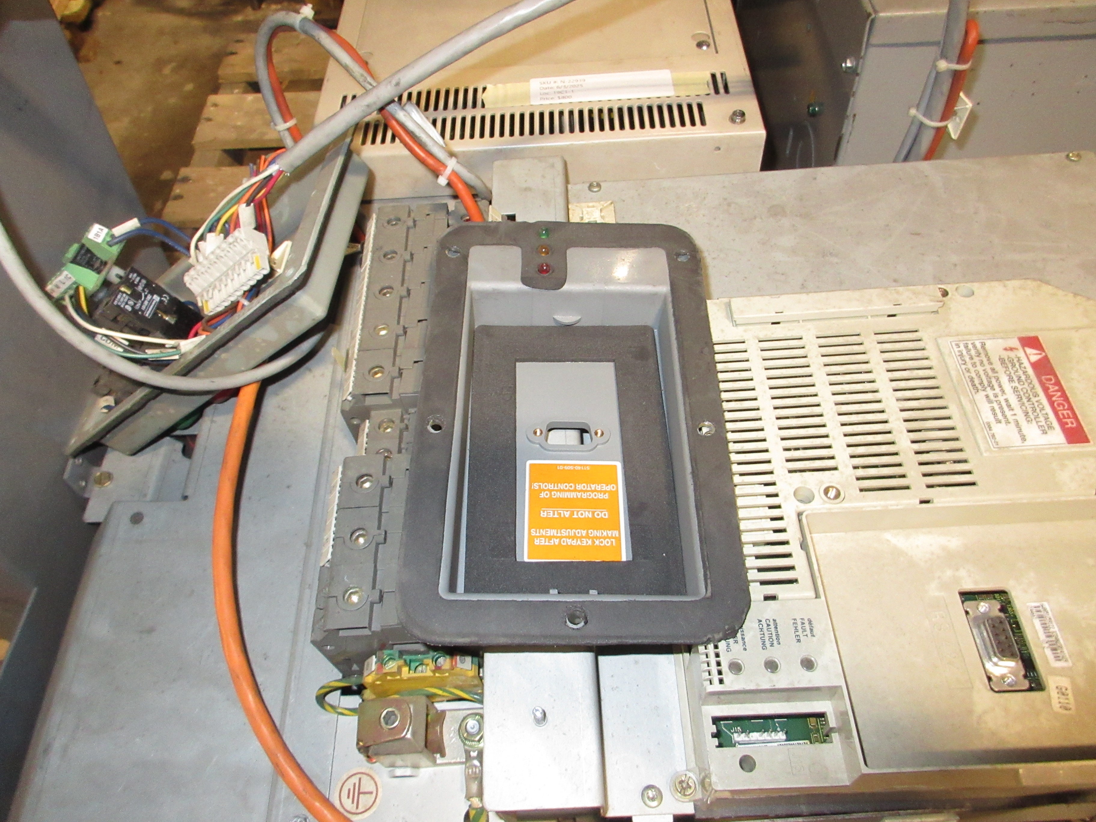 Square D AC Drive SL66D79N4U 100HP *Open Chassis* *No Keypad* Used