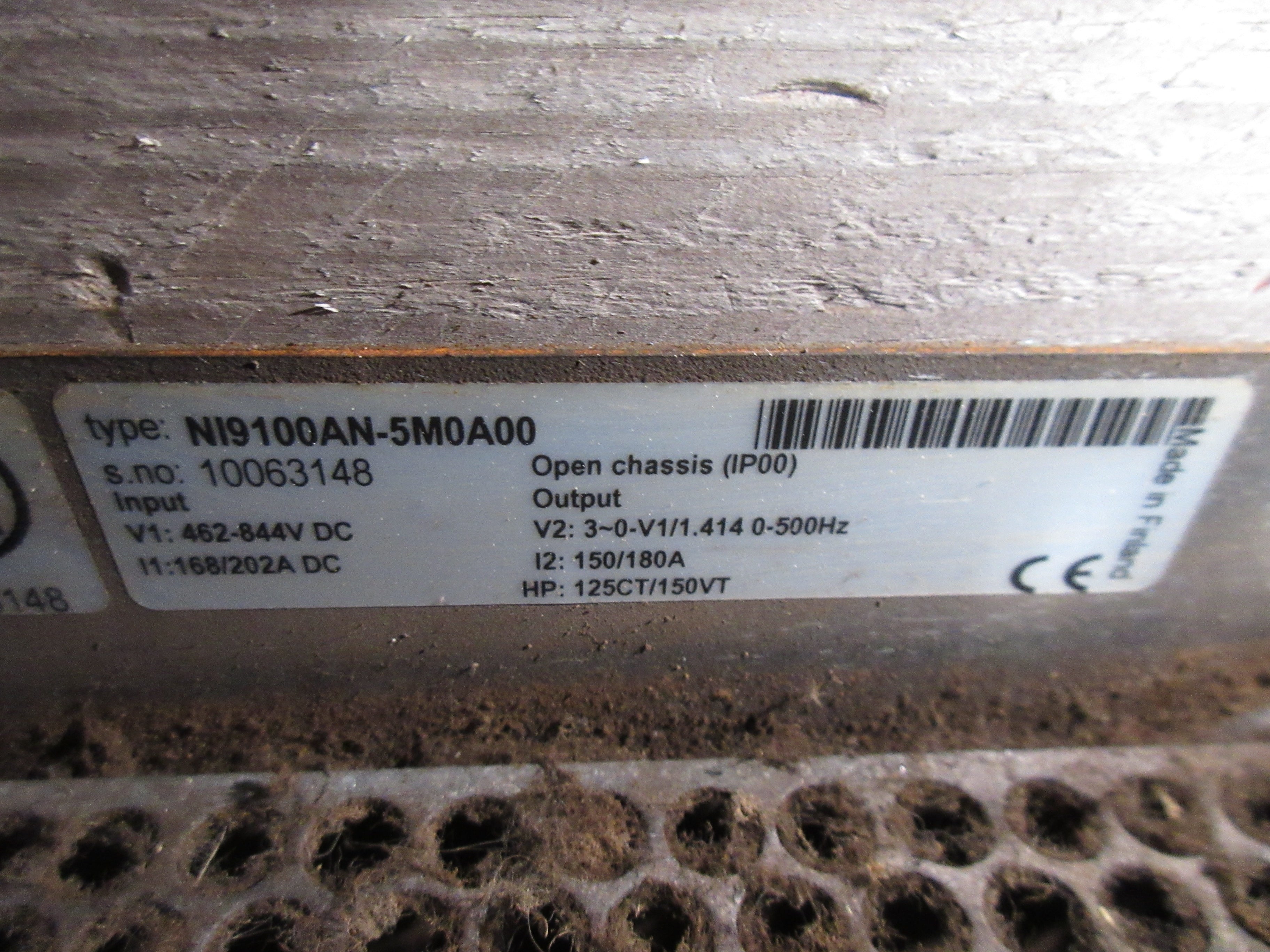 Cutler-Hammer CP9000 AC Drive NI9100AN-5M0A00 150HP w/ Keypad & External Mount