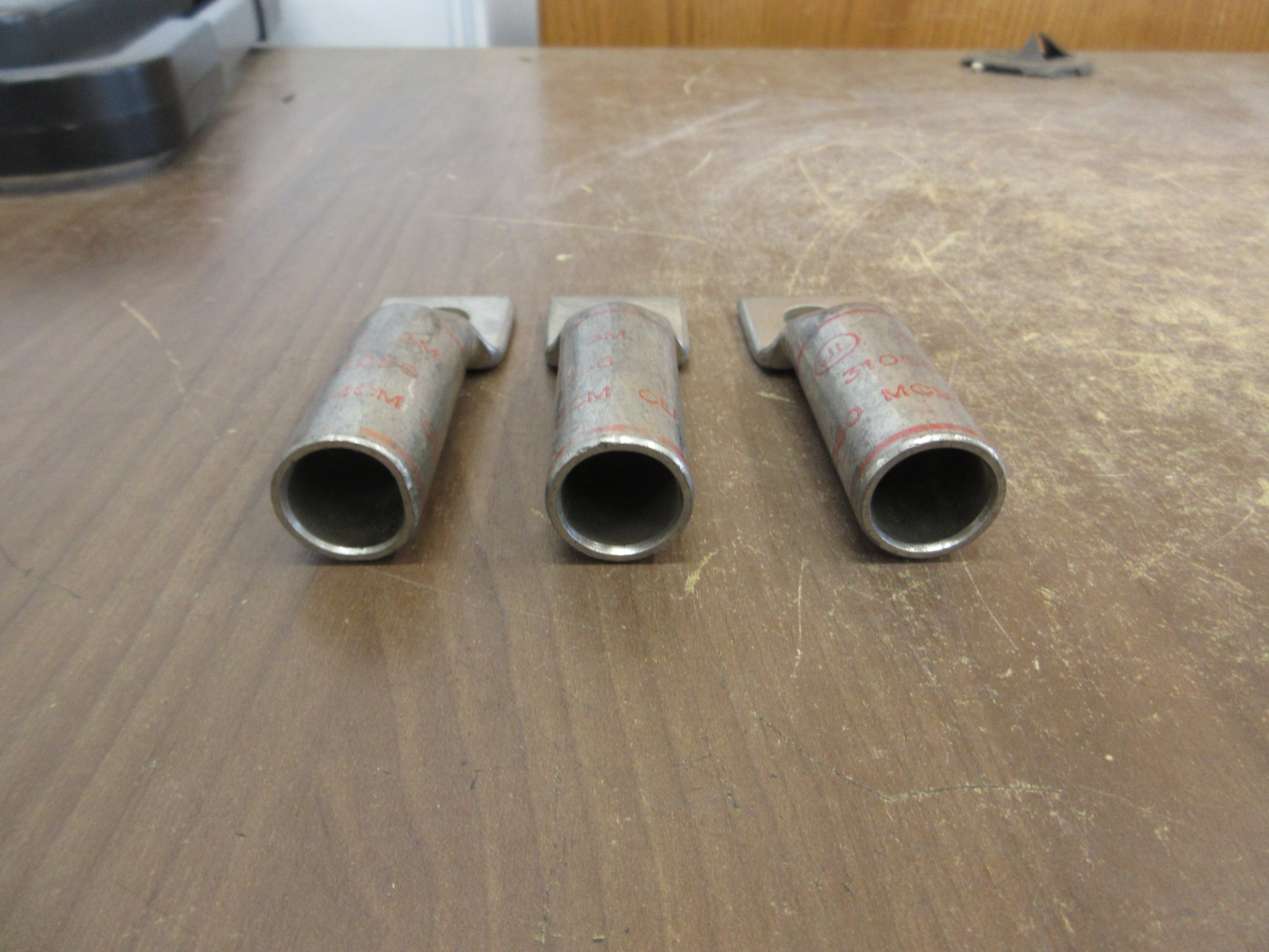 3M Crimp Lug 31056 1-Hole 350MCM *No Box* *Lot of 3* New Surplus