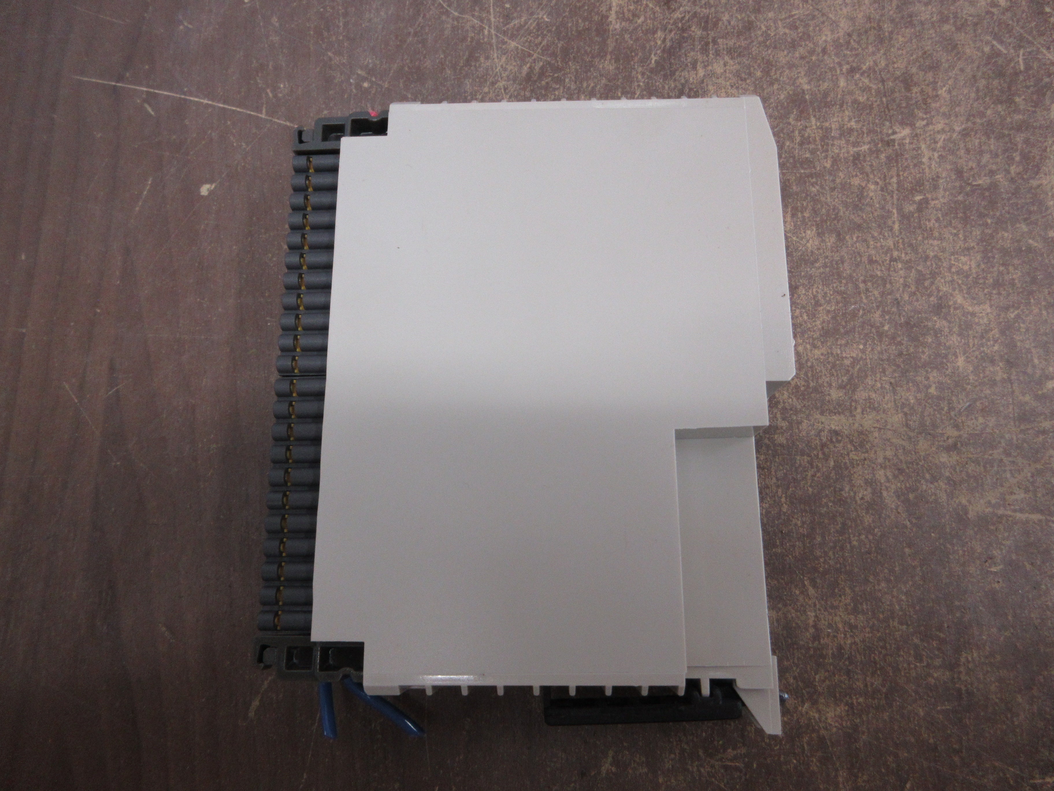 Schneider TSX Compact Discreate Output Module DAP210/AS-BDAP-210 8x 24-230 VAC