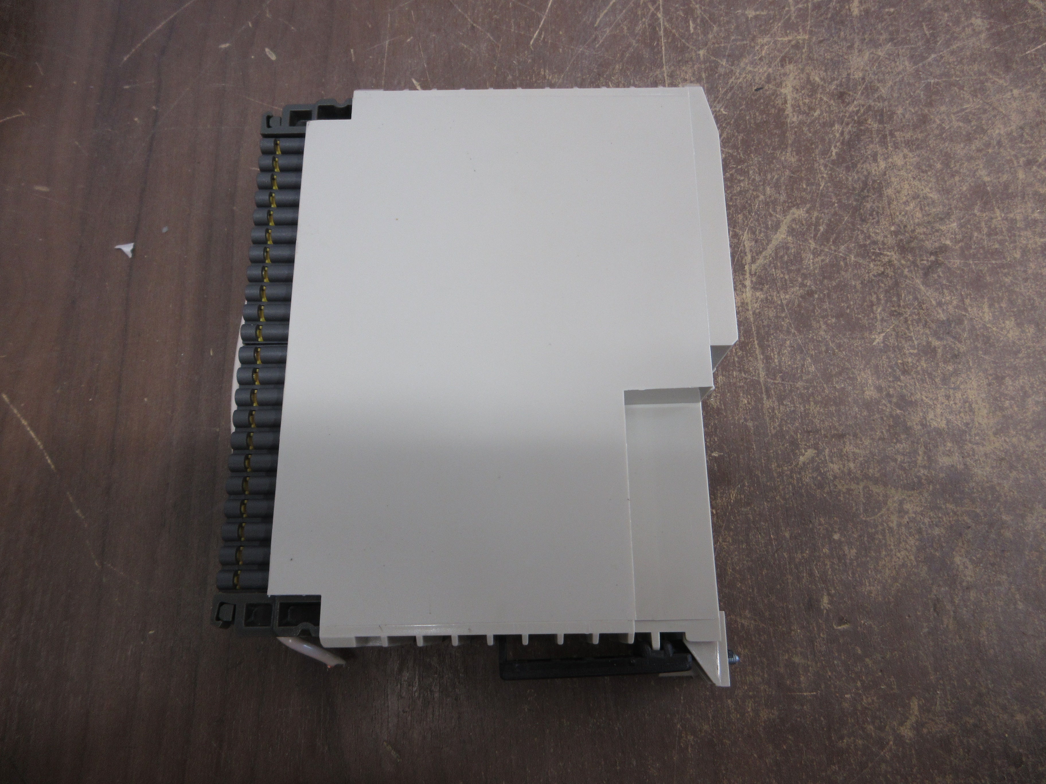 Schneider TSX Compact Discrete Input Module DEP210/AS-BDEP-210 8x 115VAC Used