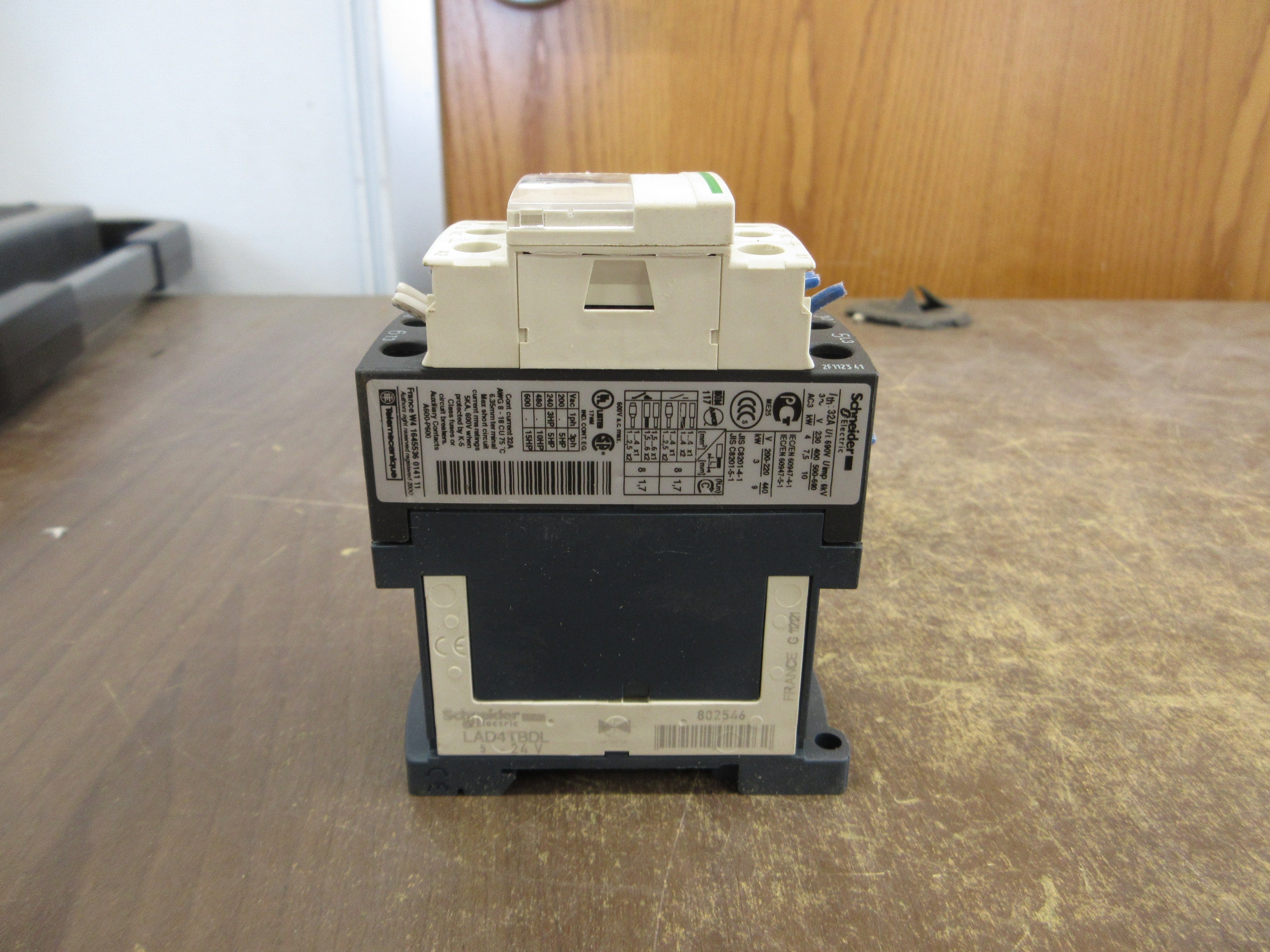 Schneider Electric Contactor LC1D18 BL 24VDC Coil Used