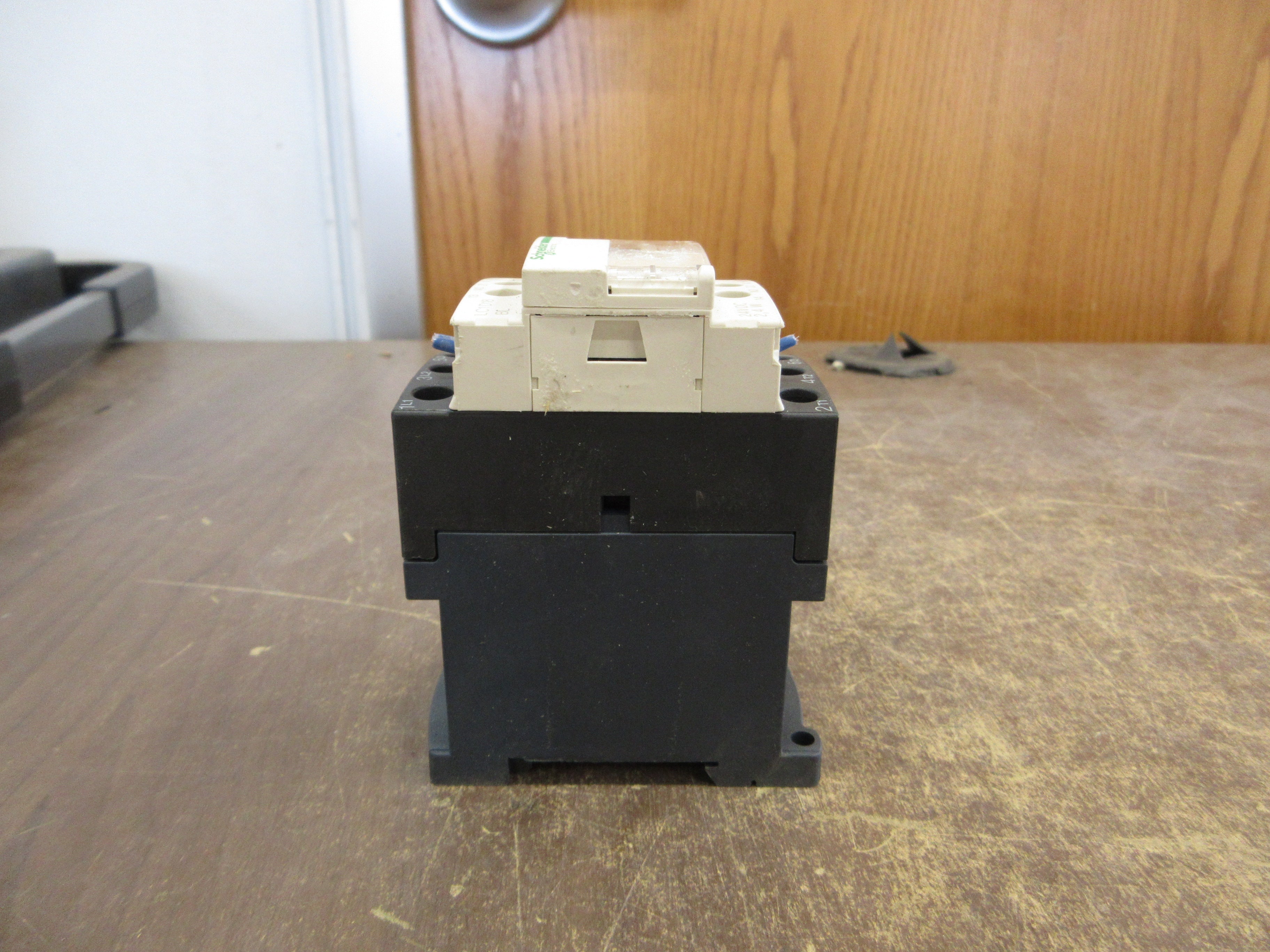 Schneider Electric Contactor LC1D18 BL 24VDC Coil Used