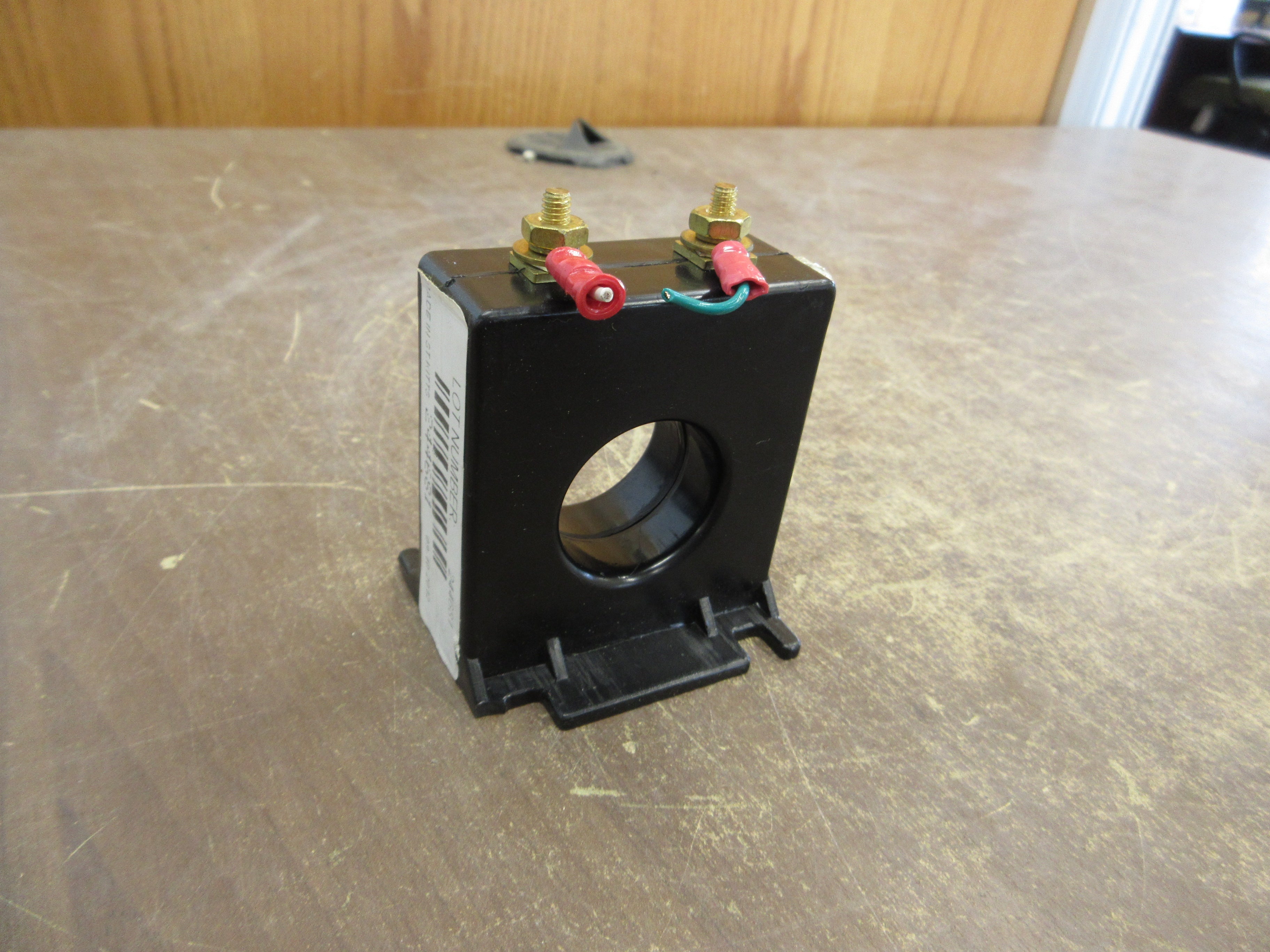 Instrument Transformers Current Transformer 2SFT-101 Ratio 100:5A 600V 50-400Hz