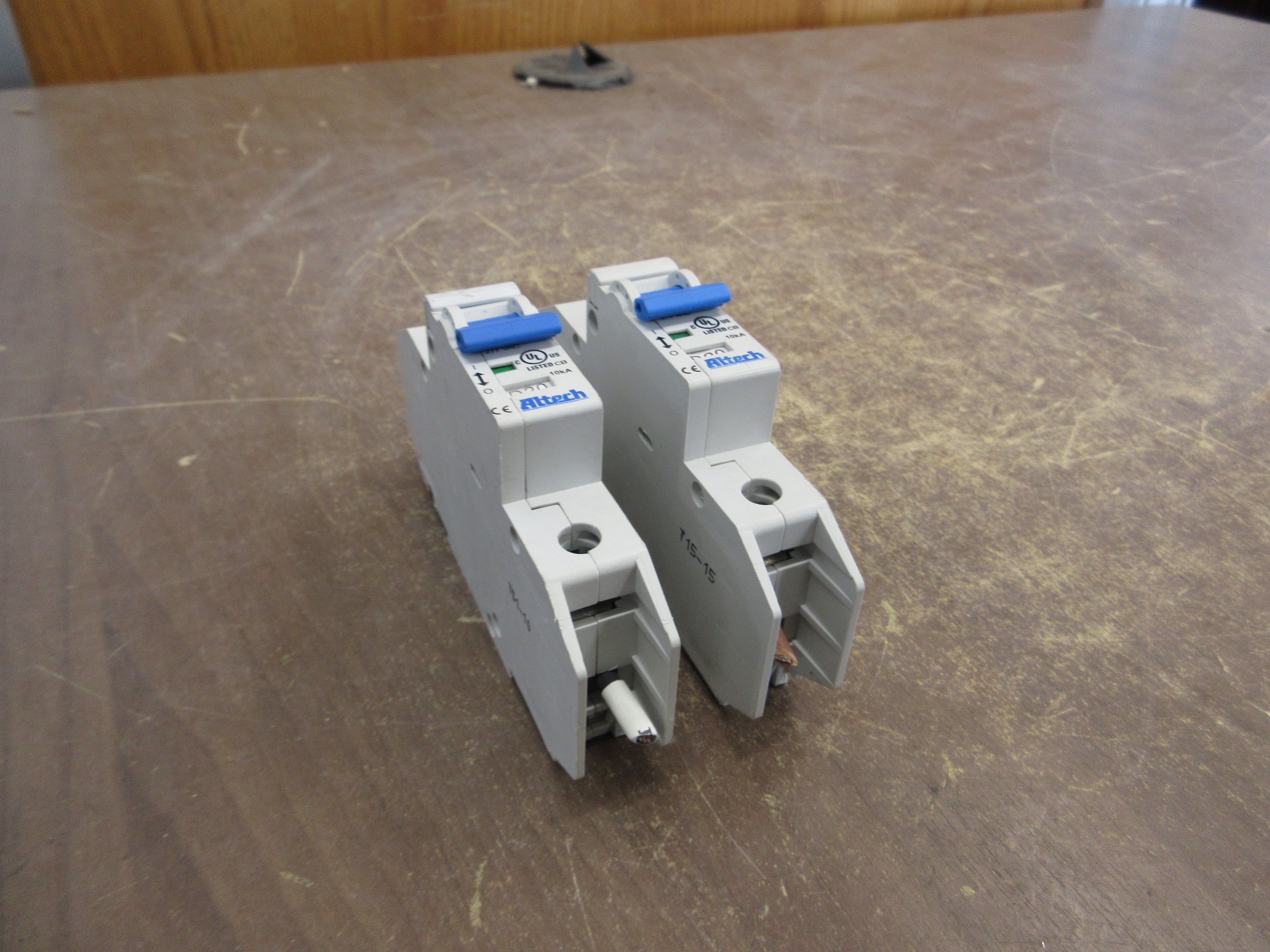 Altech Circuit Breaker D20 277V 20A 1P *Lot of 2* *Chipped Din Rail Mount* Used