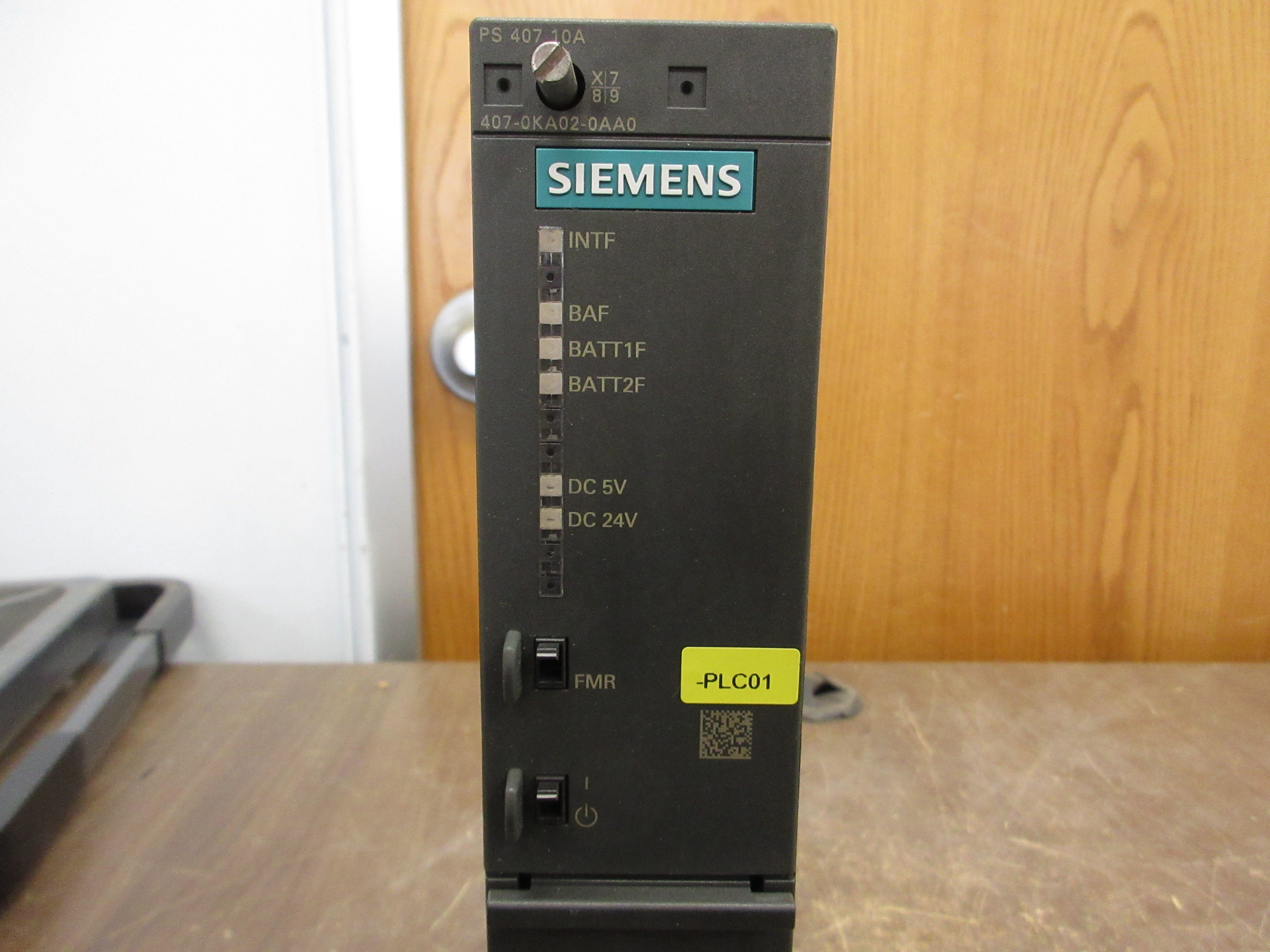 Siemens Simatic S7-400 SV Power Supply Module 6ES7 407-0KA02-0AA0 Used