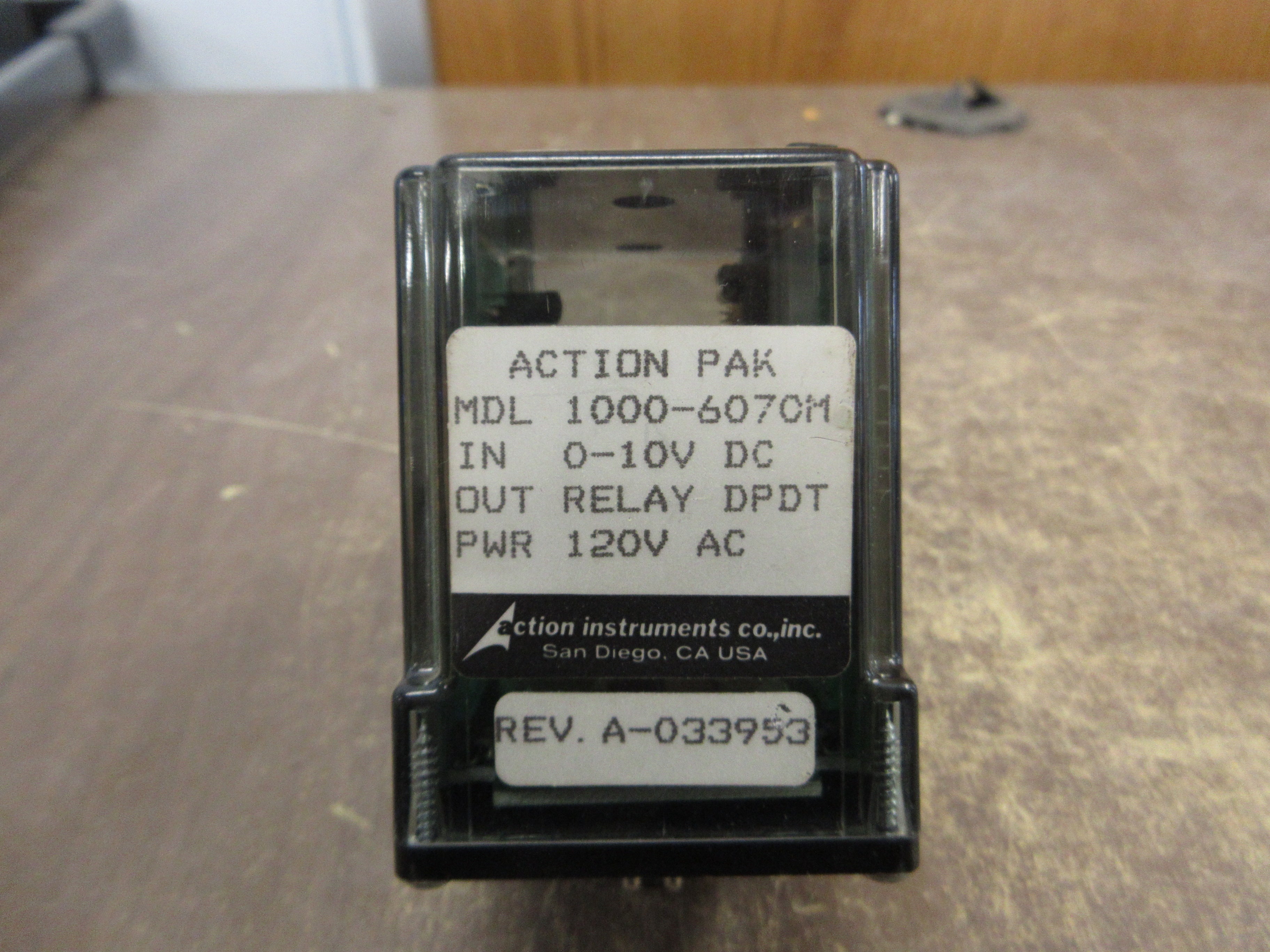 Action Instruments Action Pak Signal Converter Relay 1000-6070M Rev. A - 033953