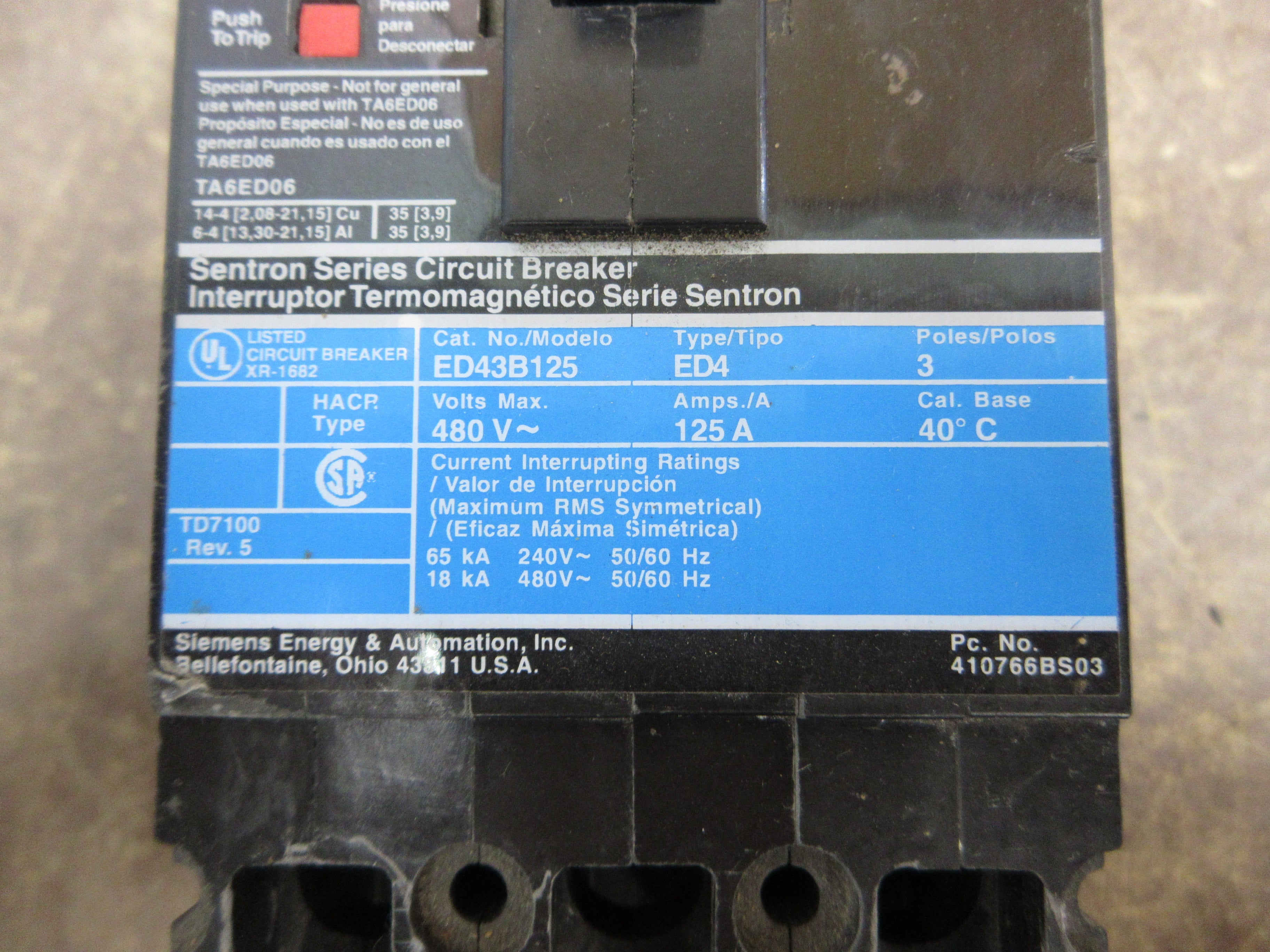 Siemens Sentron Circuit Breaker ED43B125 125A 480V 3P Used