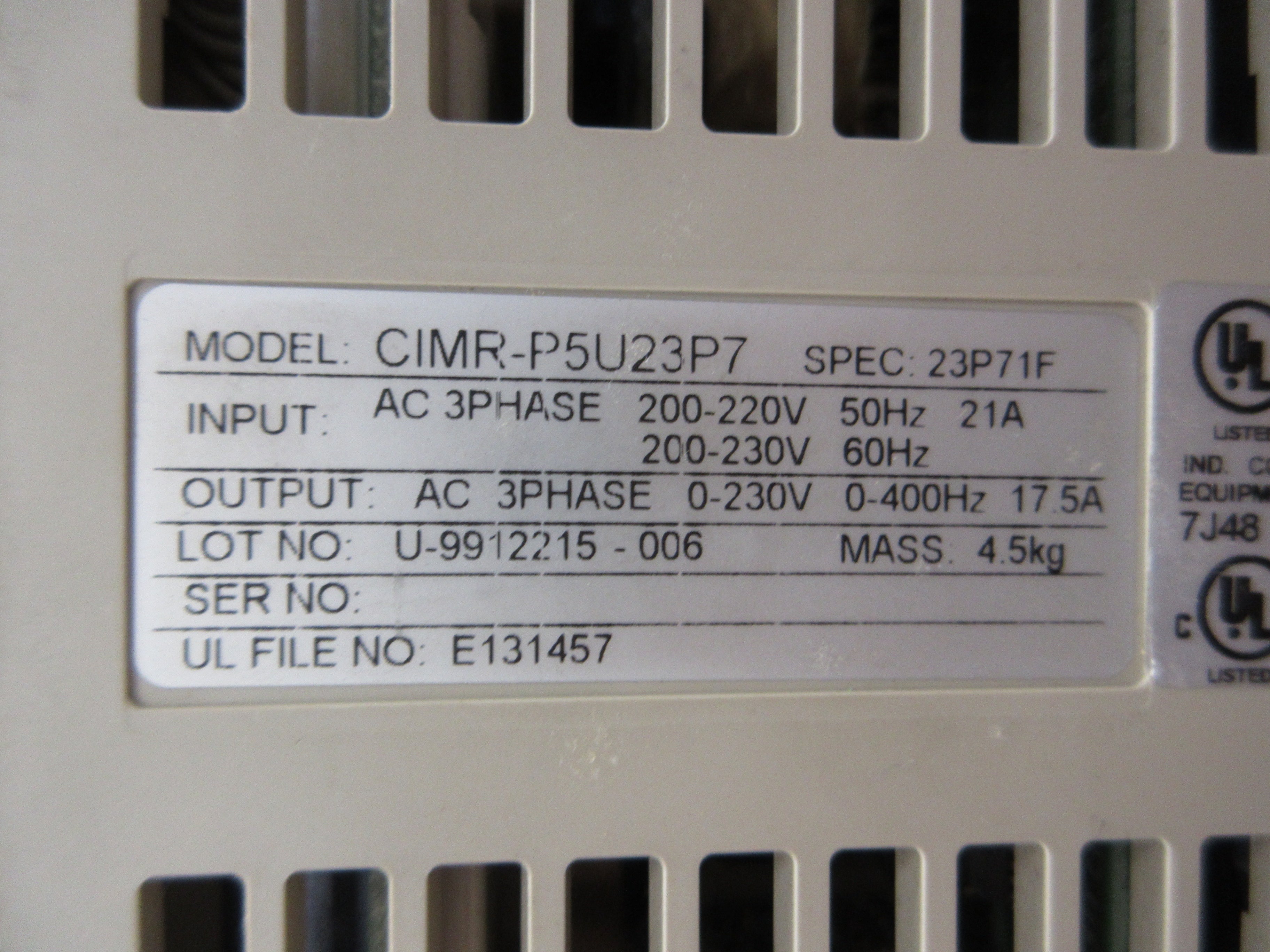 Saftronics FP5 AC Drive CIMR-P5U23P7 5HP 3Ph w/ Keypad Used