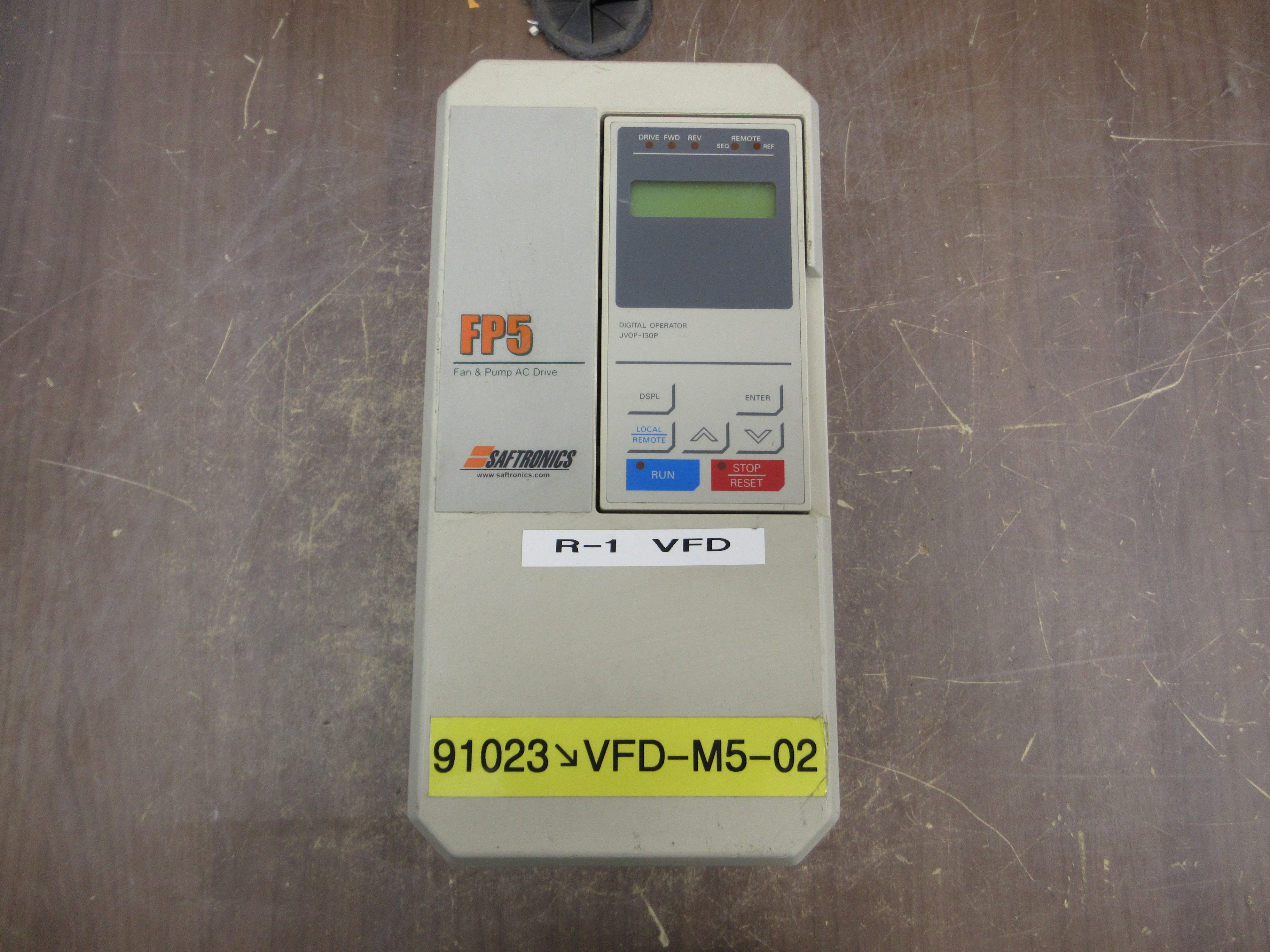 Saftronics FP5 AC Drive CIMR-P5U23P7 5HP 3Ph w/ Keypad Used