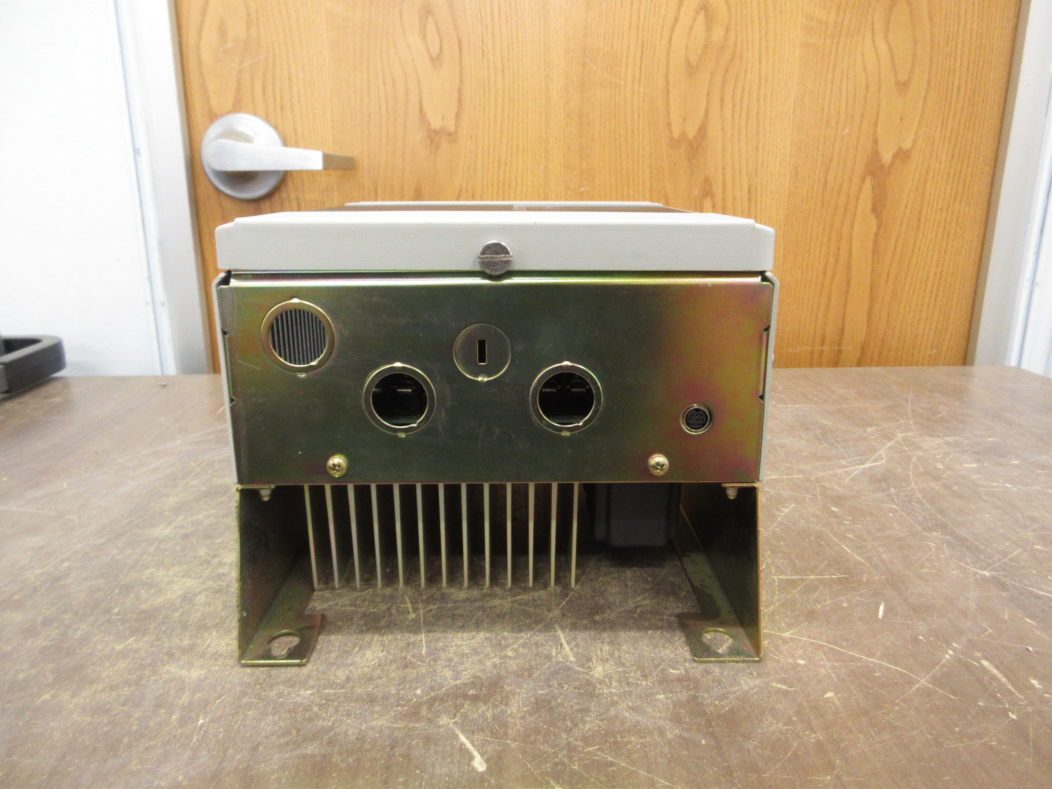 Allen-Bradley 1336 Plus AC Drive 1336S-BRF20-AE-DE4 Ser. D 2HP Used