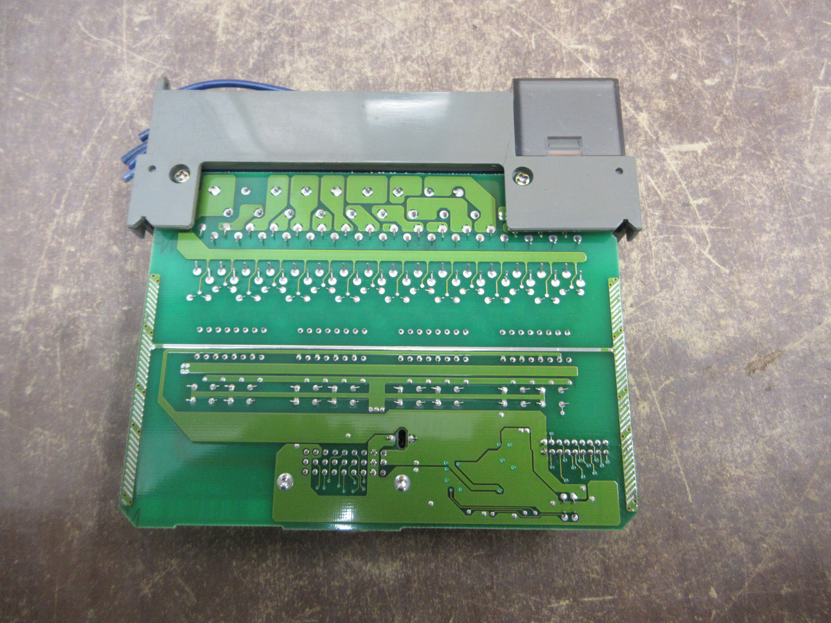 Allen-Bradley SLC 500 Input Module 1746-IB16 Series C 10-30 VDC Used