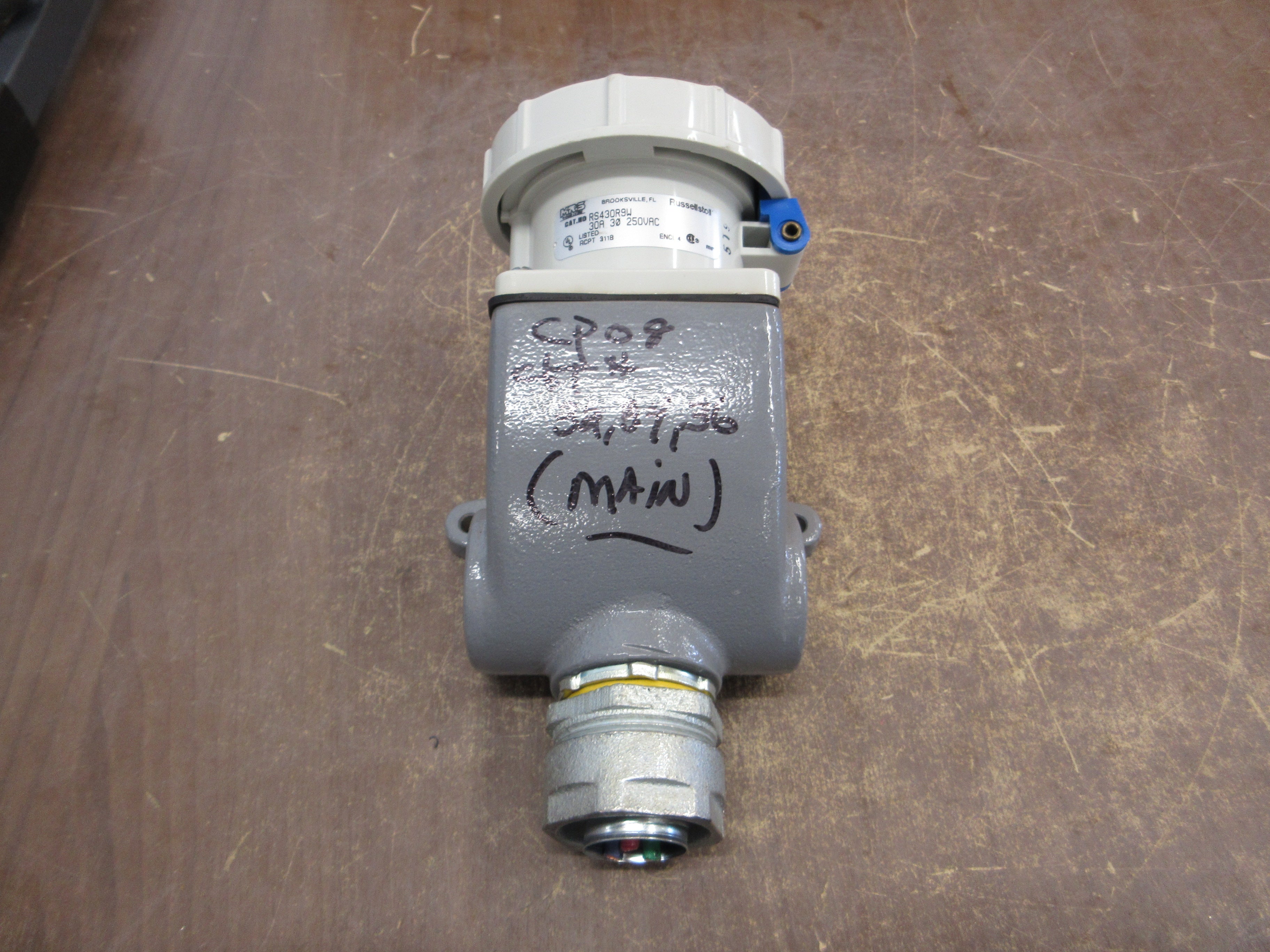 Russellstoll Receptacle w/ Base RS430R9W 30A 250V 3Ph *Missing (2) Screws* Used