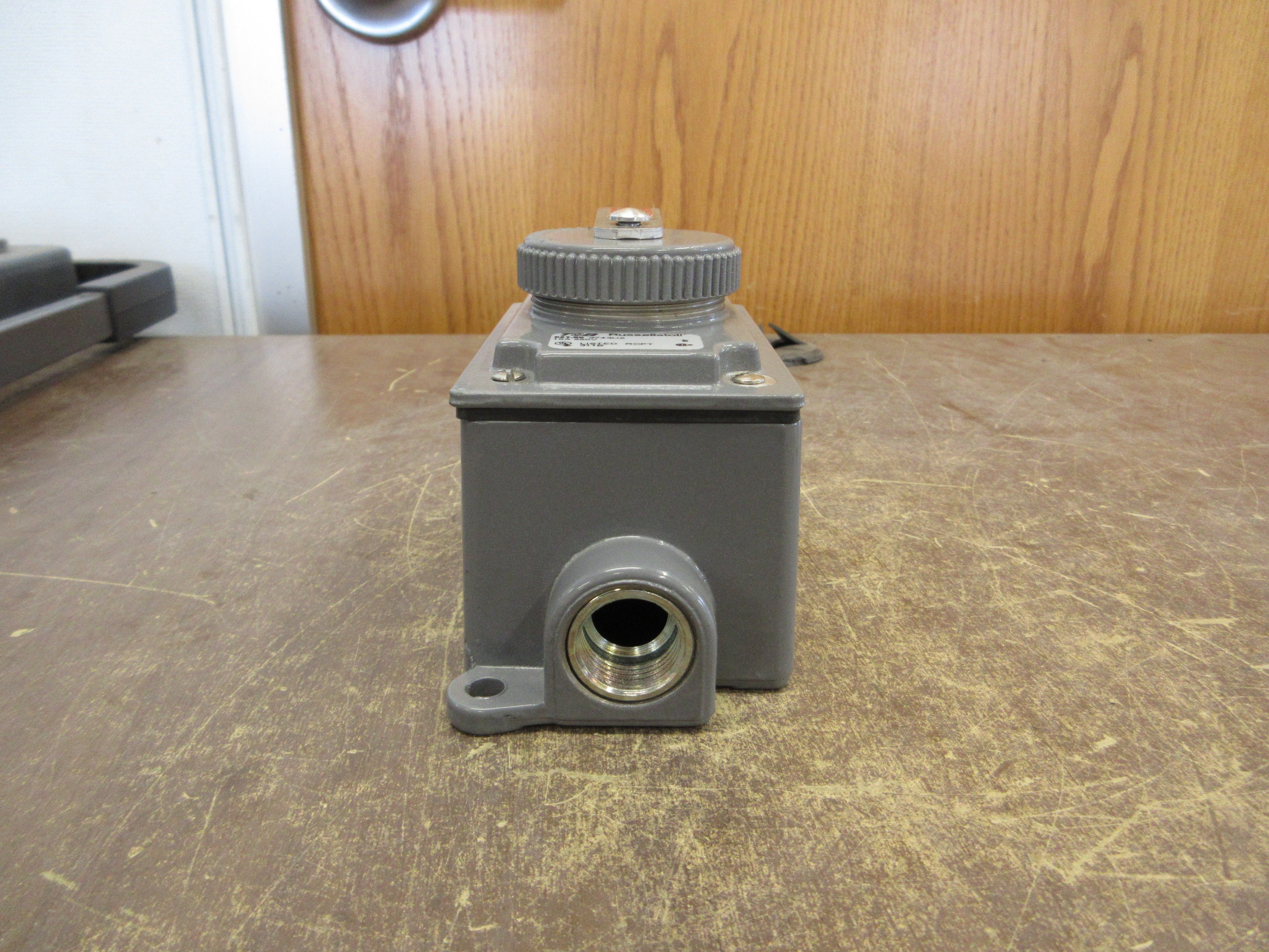 RusselStoll Receptacle w/ Base 3743U2 15A 250V Used