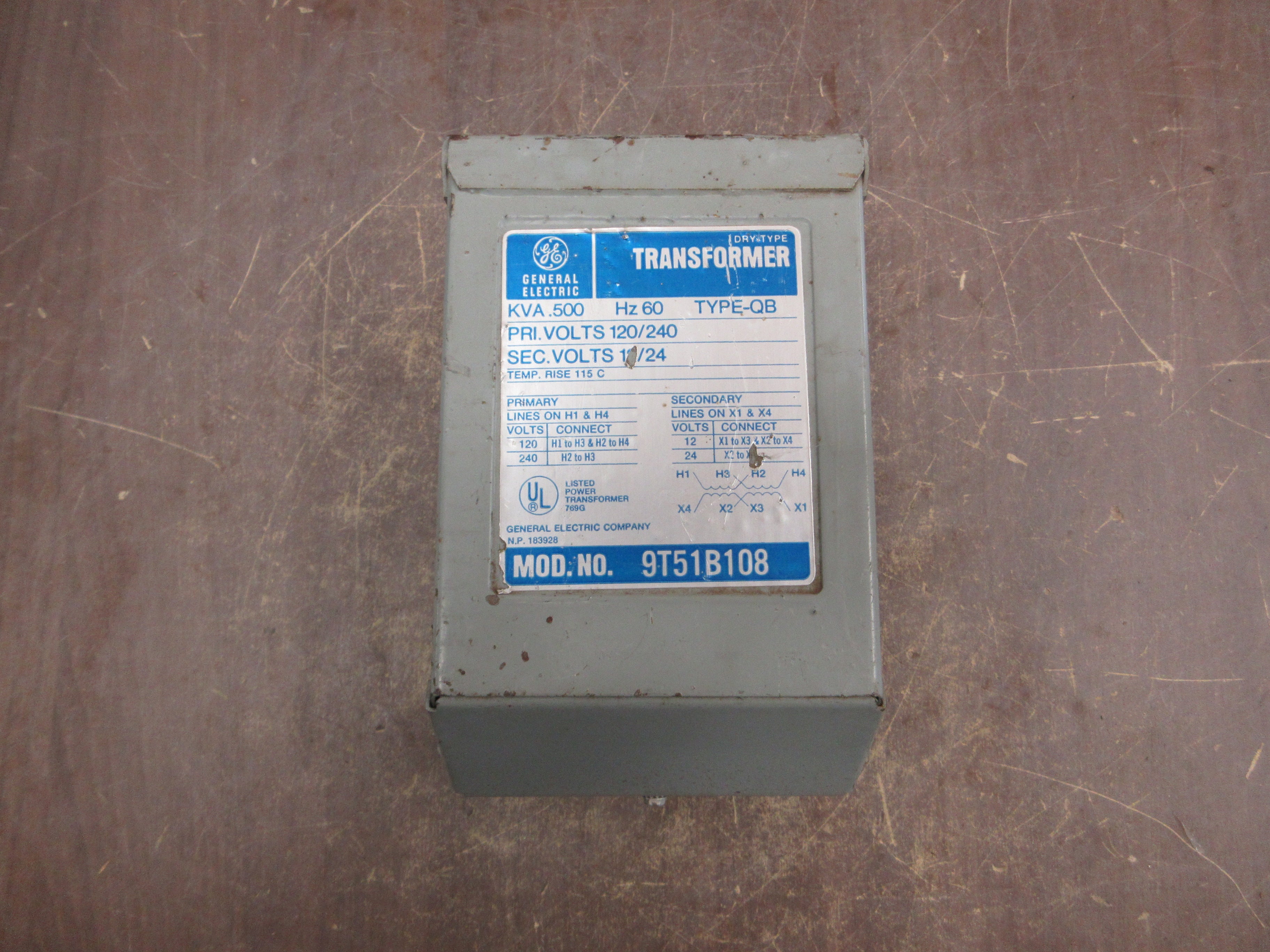 GE Transformer 9T51B108 0.500kVA Pri: 120/240V Sec: 12/24V 60Hz Used