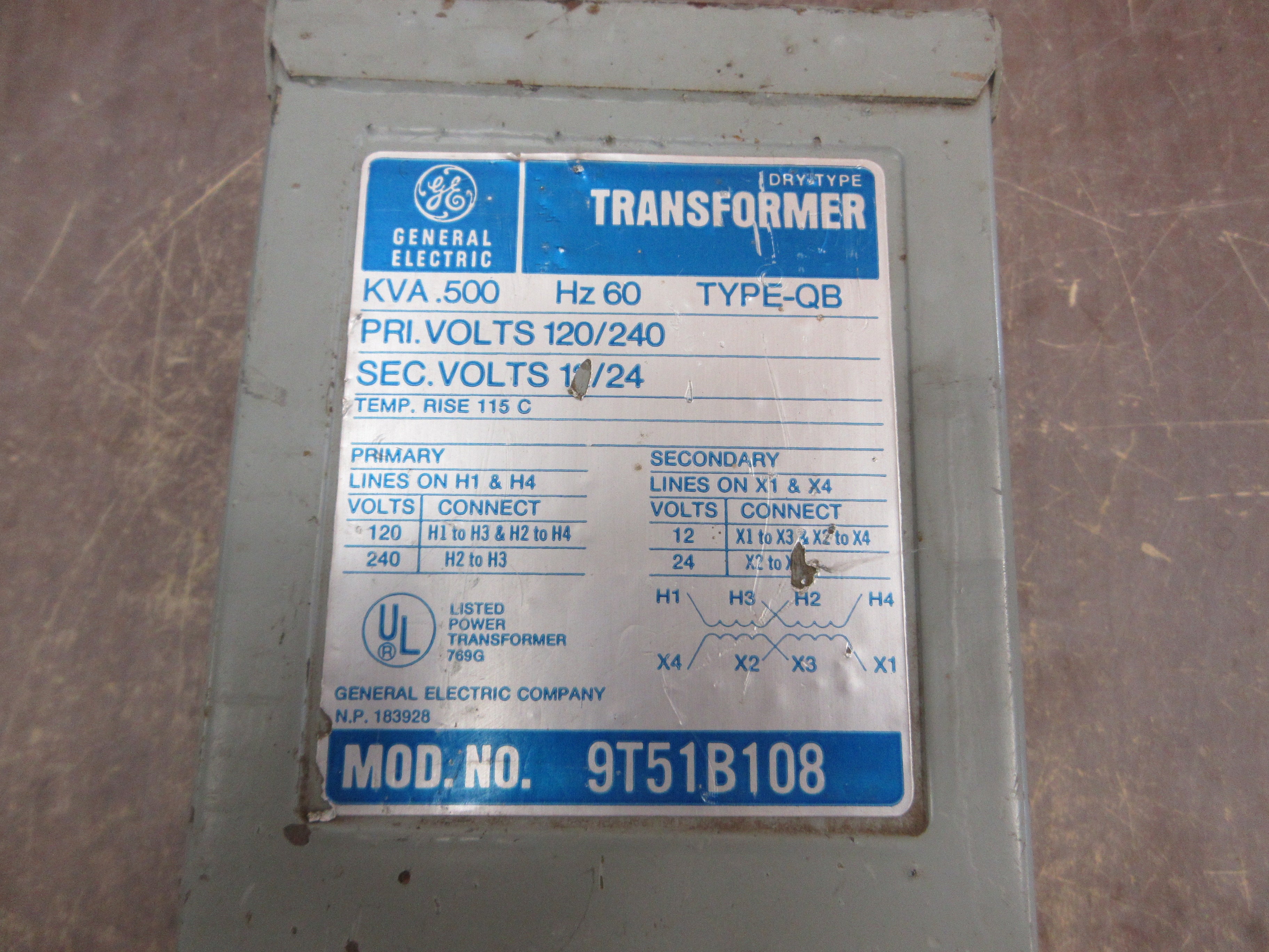 GE Transformer 9T51B108 0.500kVA Pri: 120/240V Sec: 12/24V 60Hz Used