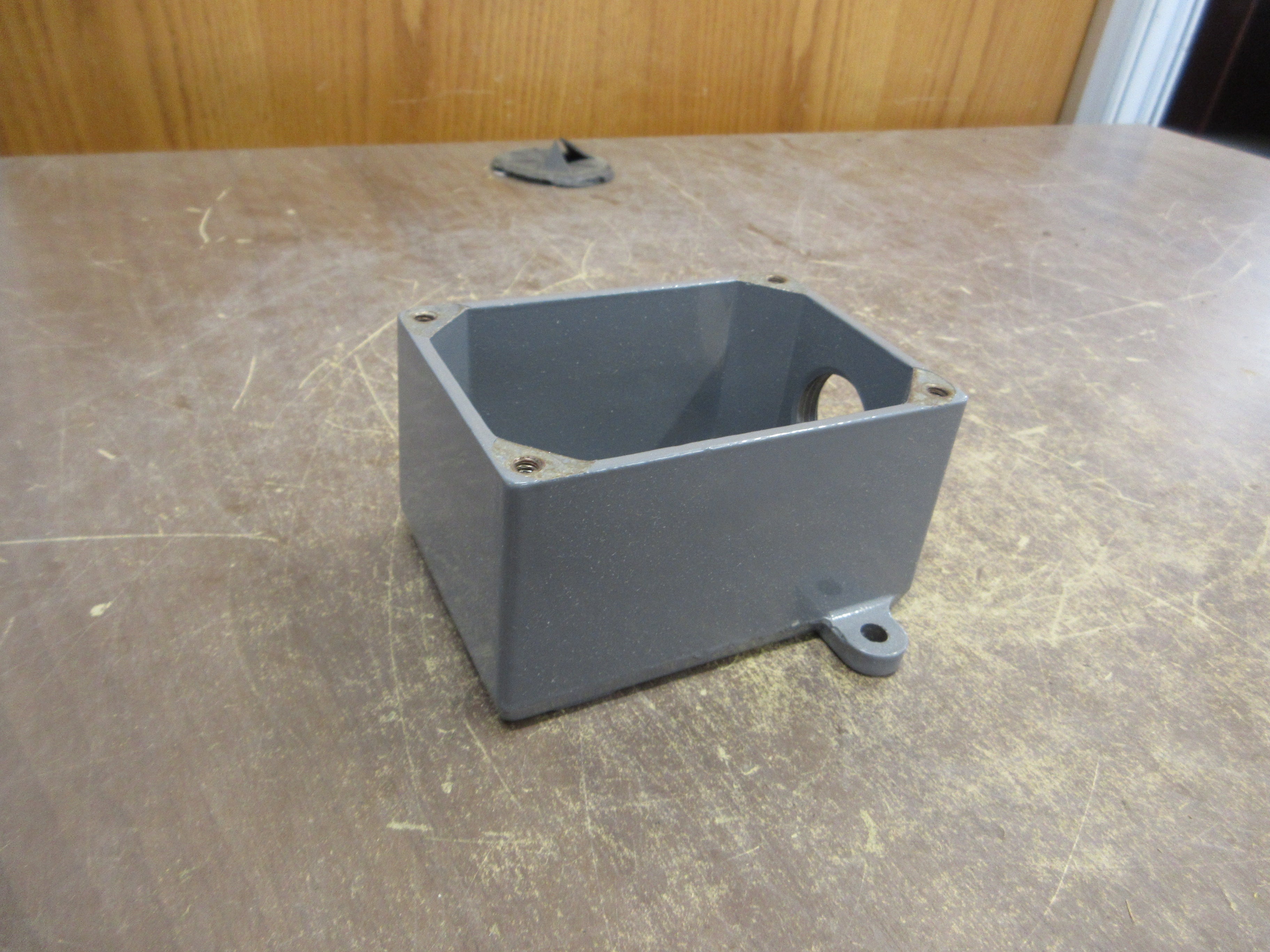 Russellstoll Junction Box JB3-B100 New Surplus