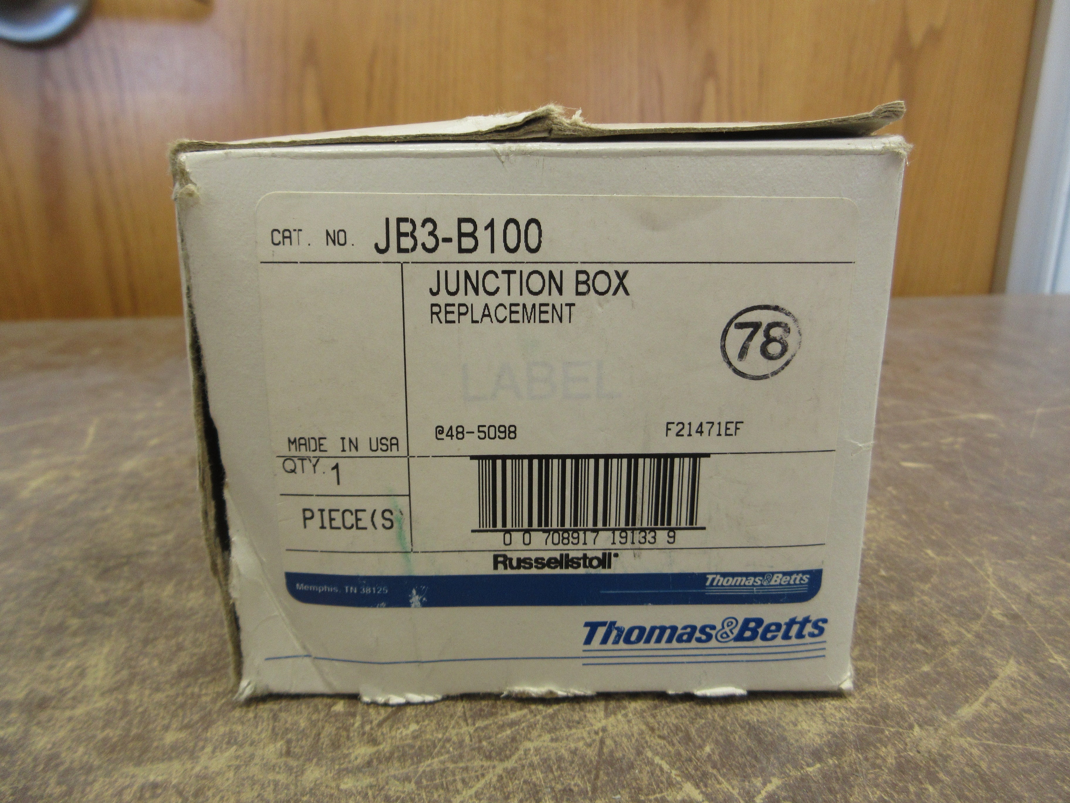 Russellstoll Junction Box JB3-B100 New Surplus