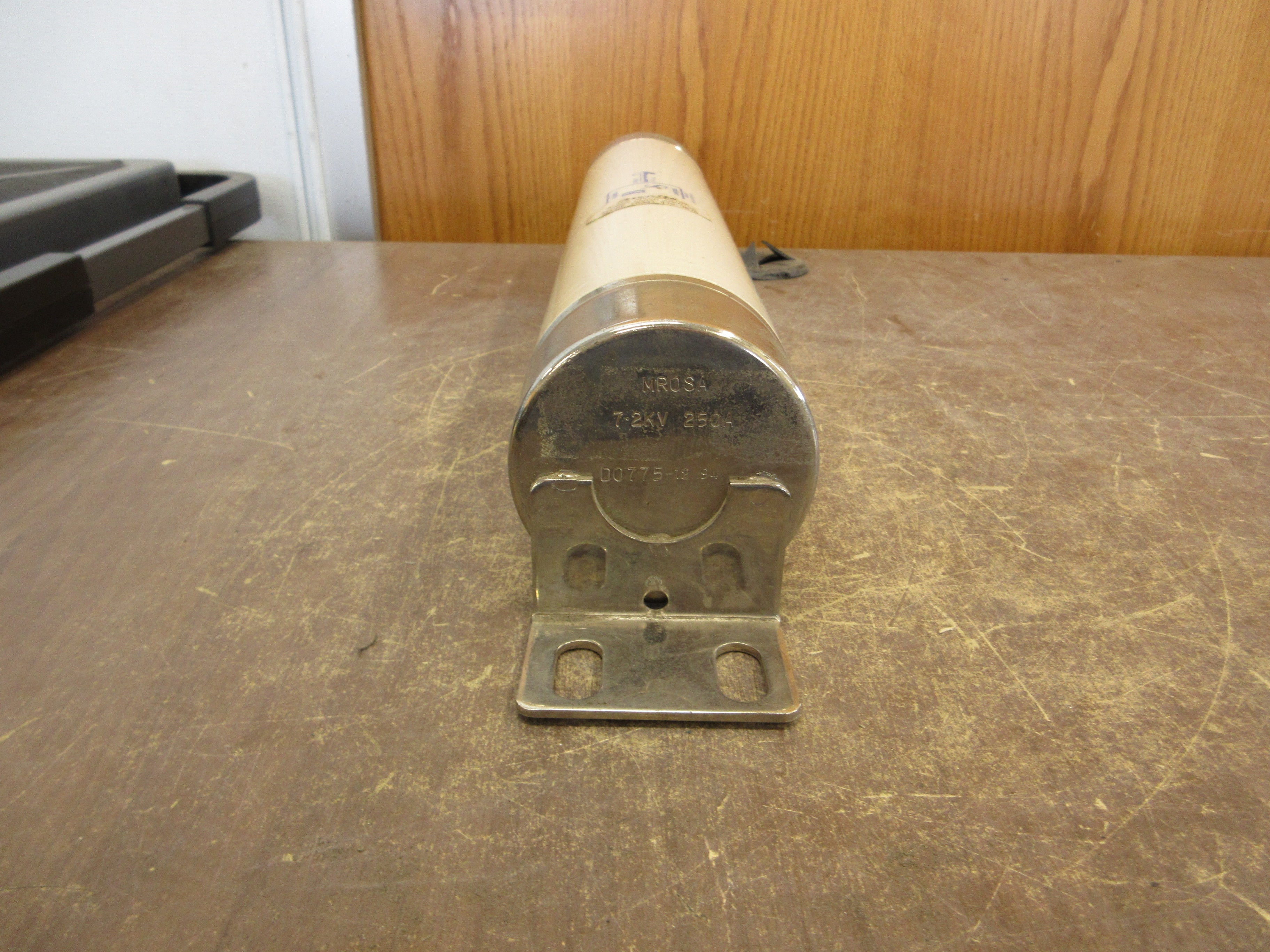 B&S Fuse D0775-12 94 250A 7.2kV Used
