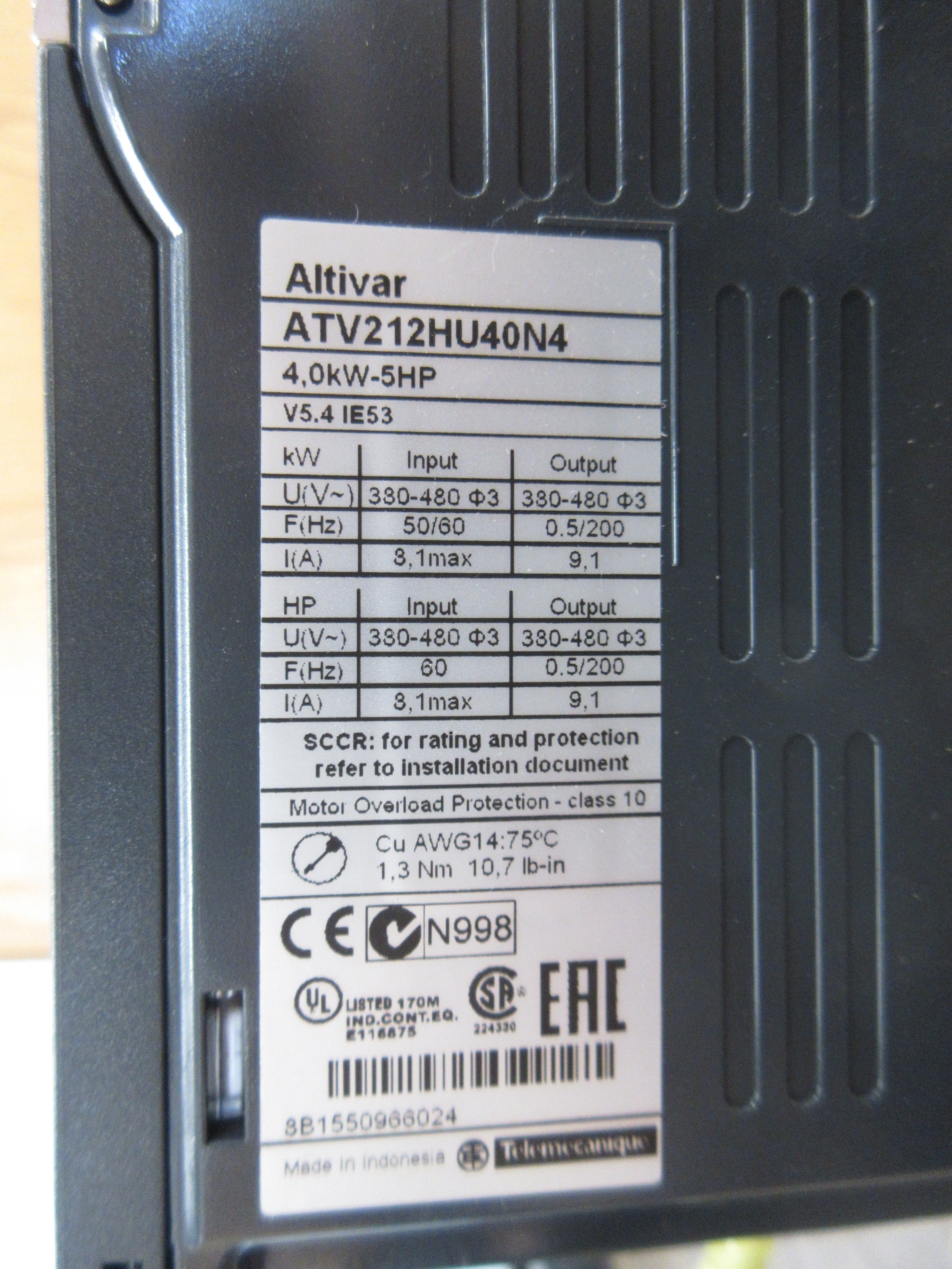 Schneider Electric Altivar AC Drive ATV212HU40N4 5HP 3Ph Used