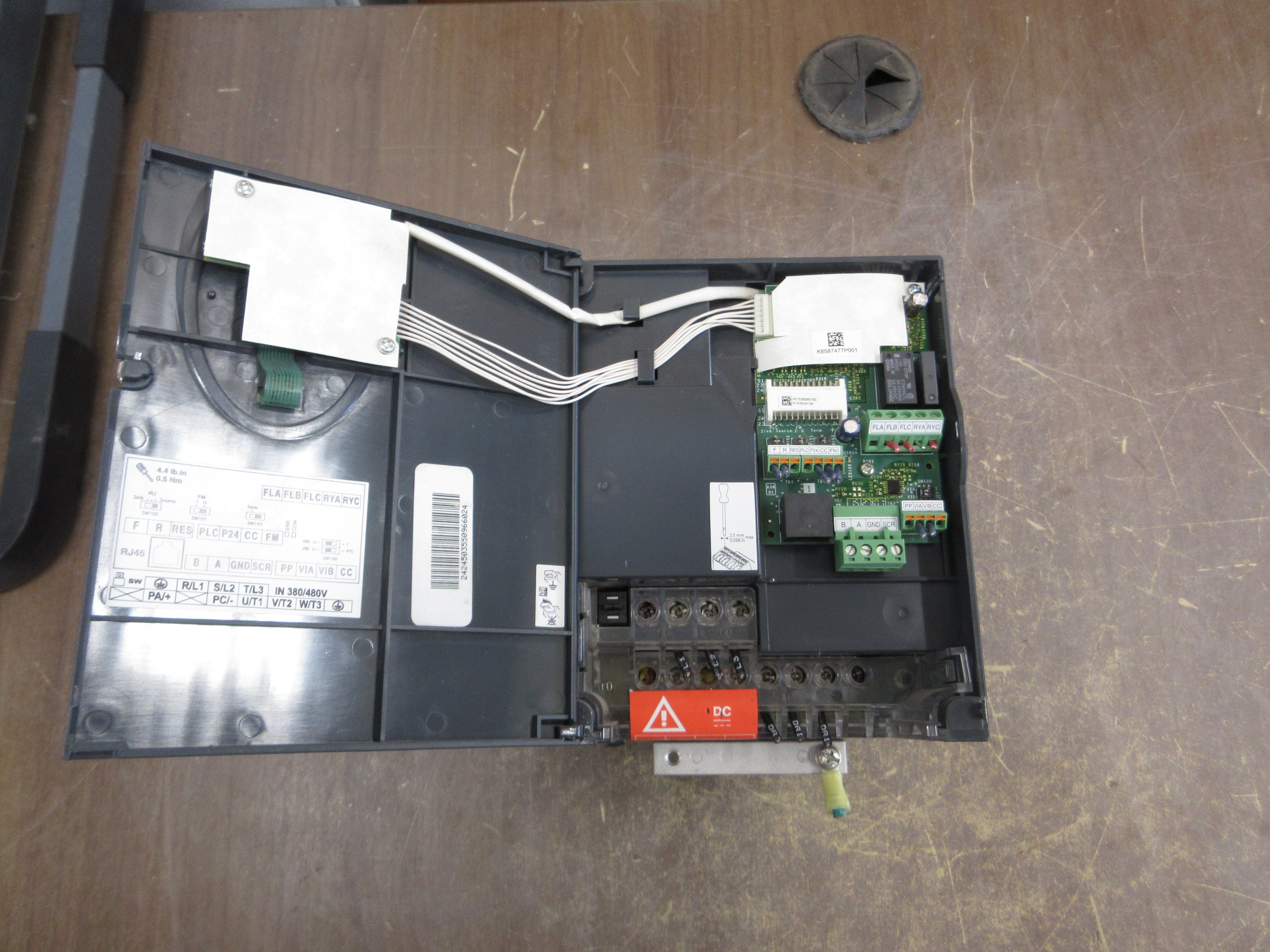 Schneider Electric Altivar AC Drive ATV212HU40N4 5HP 3Ph Used