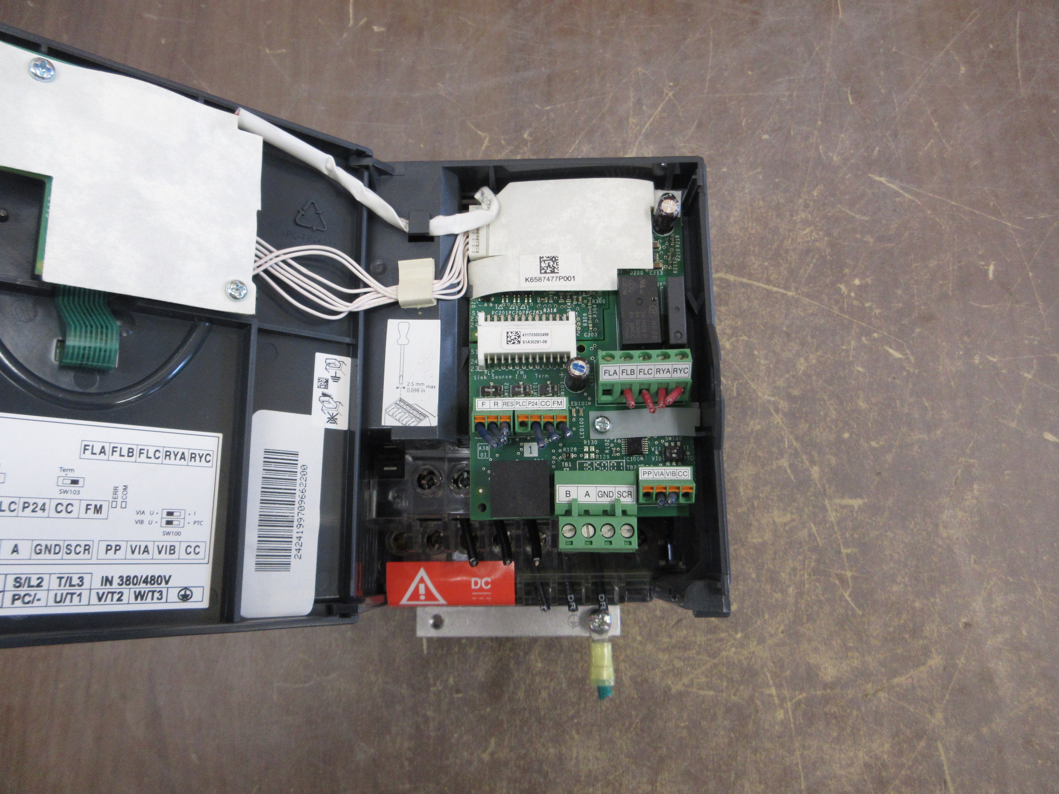 Schneider Electric Altivar AC Drive ATV212HU22N4 3HP 3Ph Used