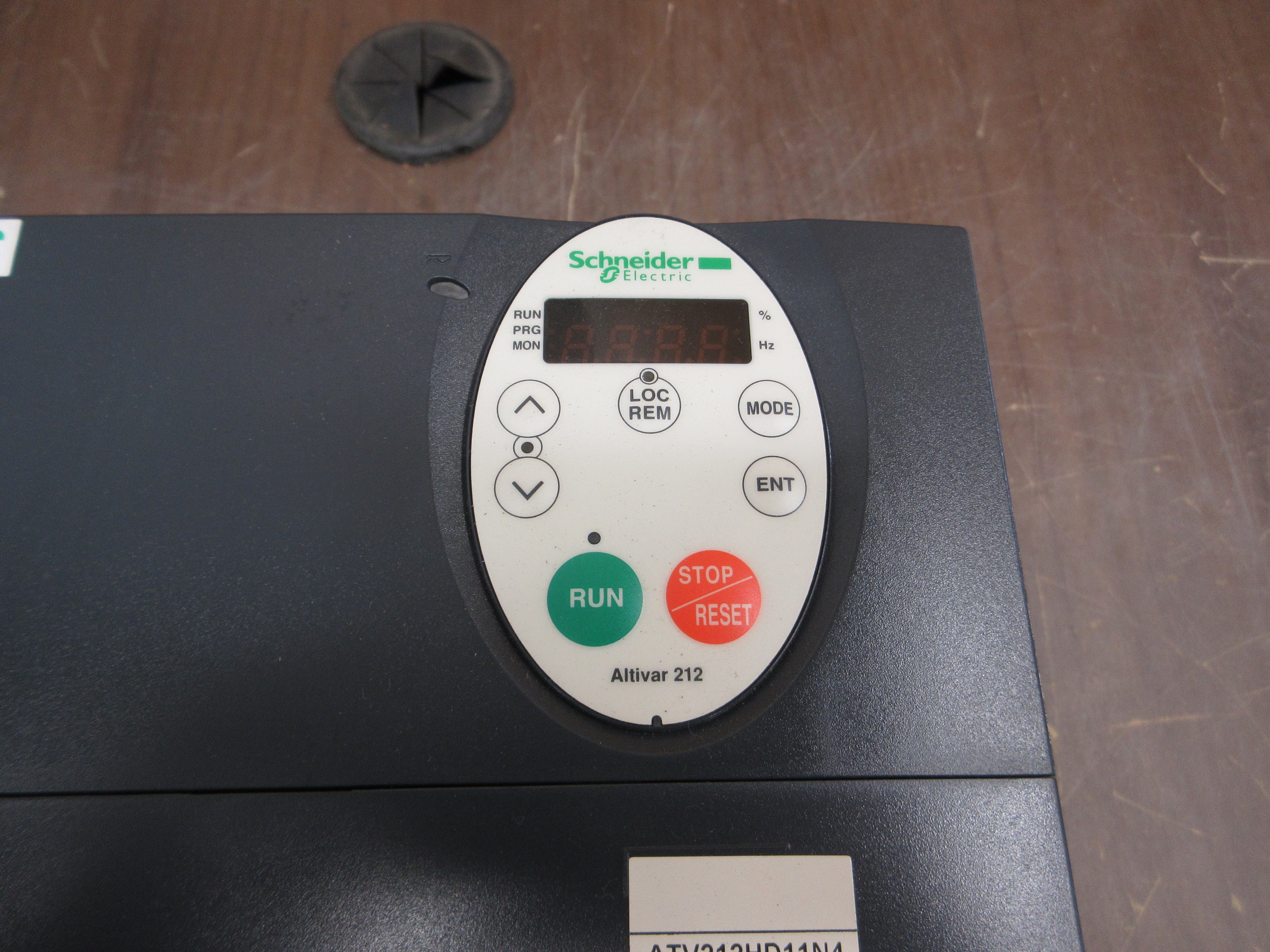 Schneider Electric Altivar AC Drive ATV212HD11N4 15HP 3Ph Used