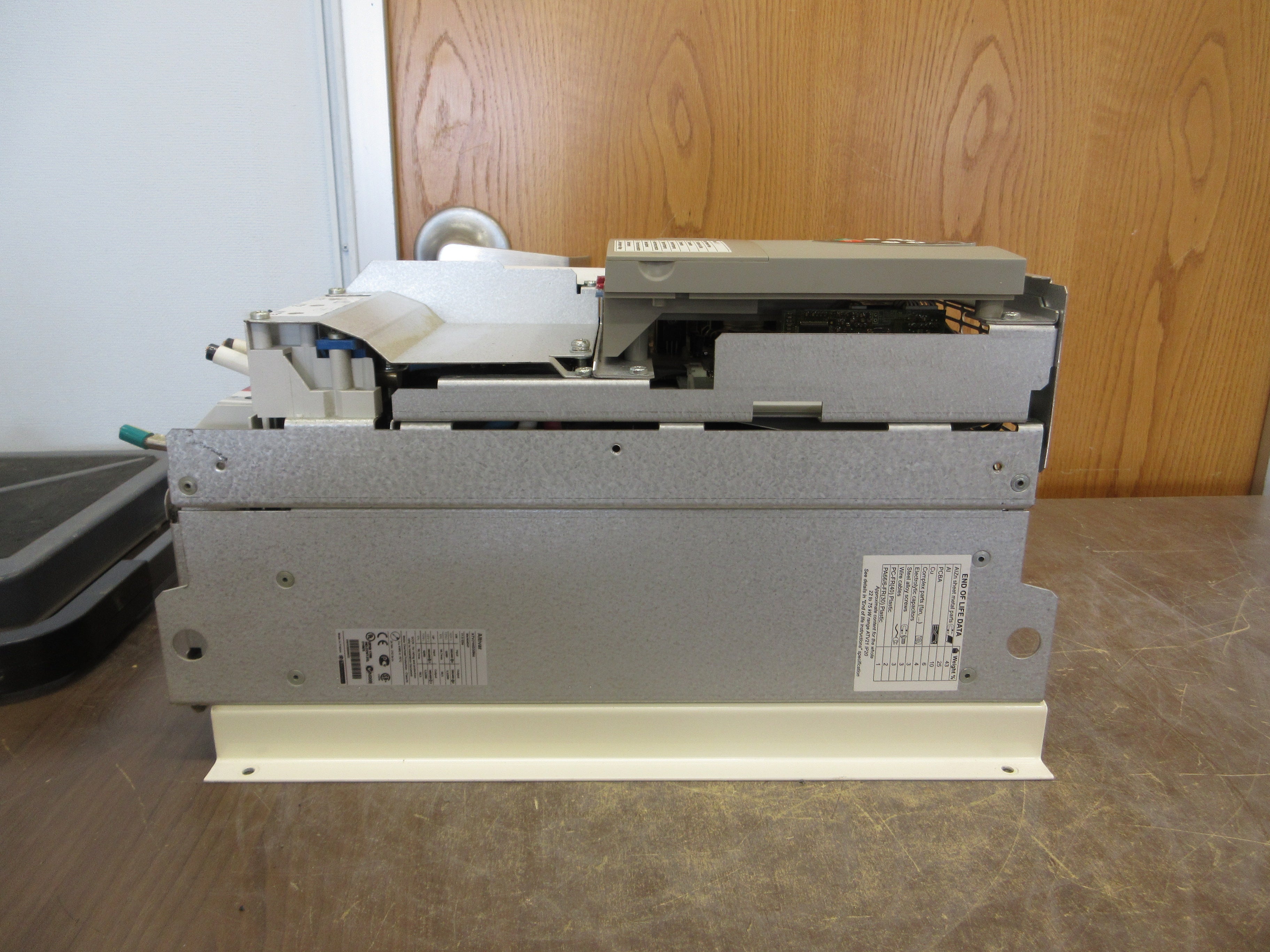 Schneider Electric Altivar AC Drive ATV21HD30N4 40HP 3Ph Open Chassis Used