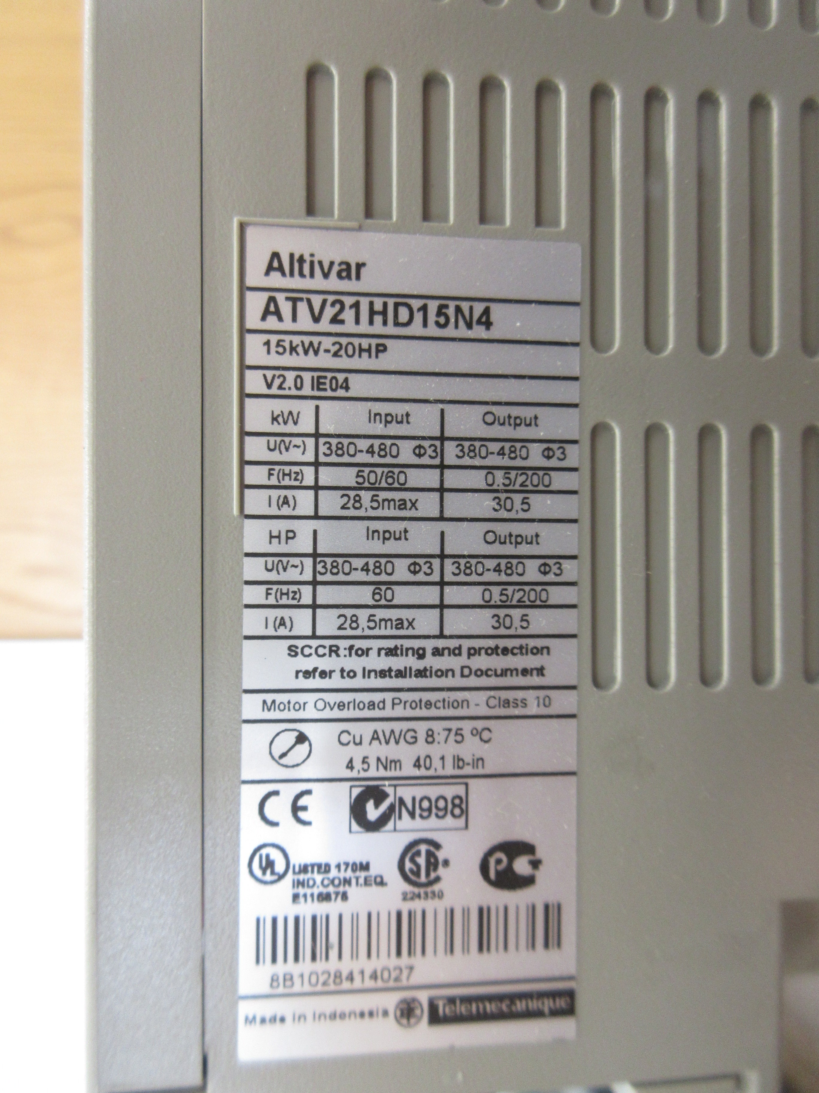Schneider Electric Altivar AC Drive ATV21HD15N4 20HP 3Ph Used