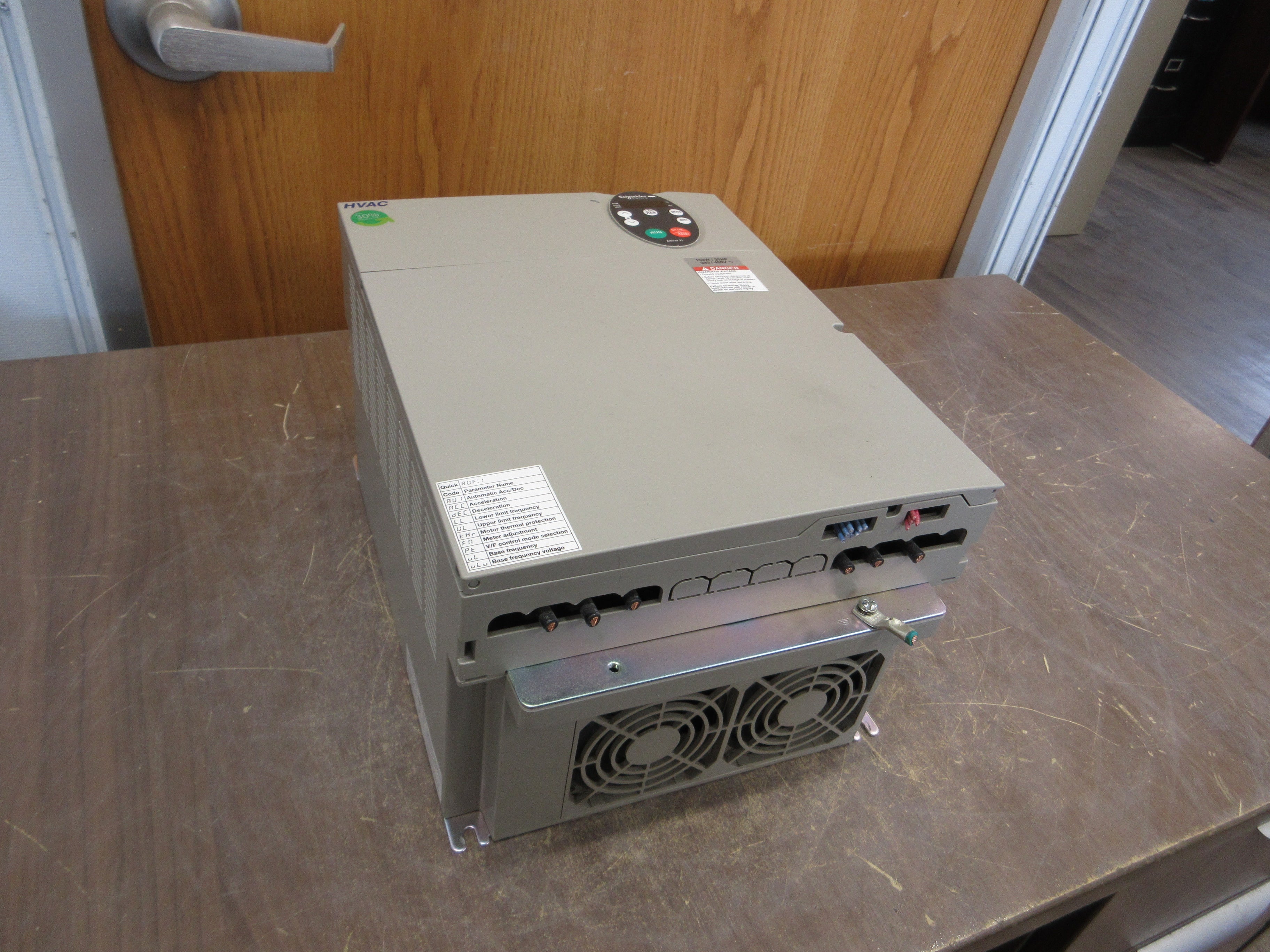 Schneider Electric Altivar AC Drive ATV21HD15N4 20HP 3Ph Used