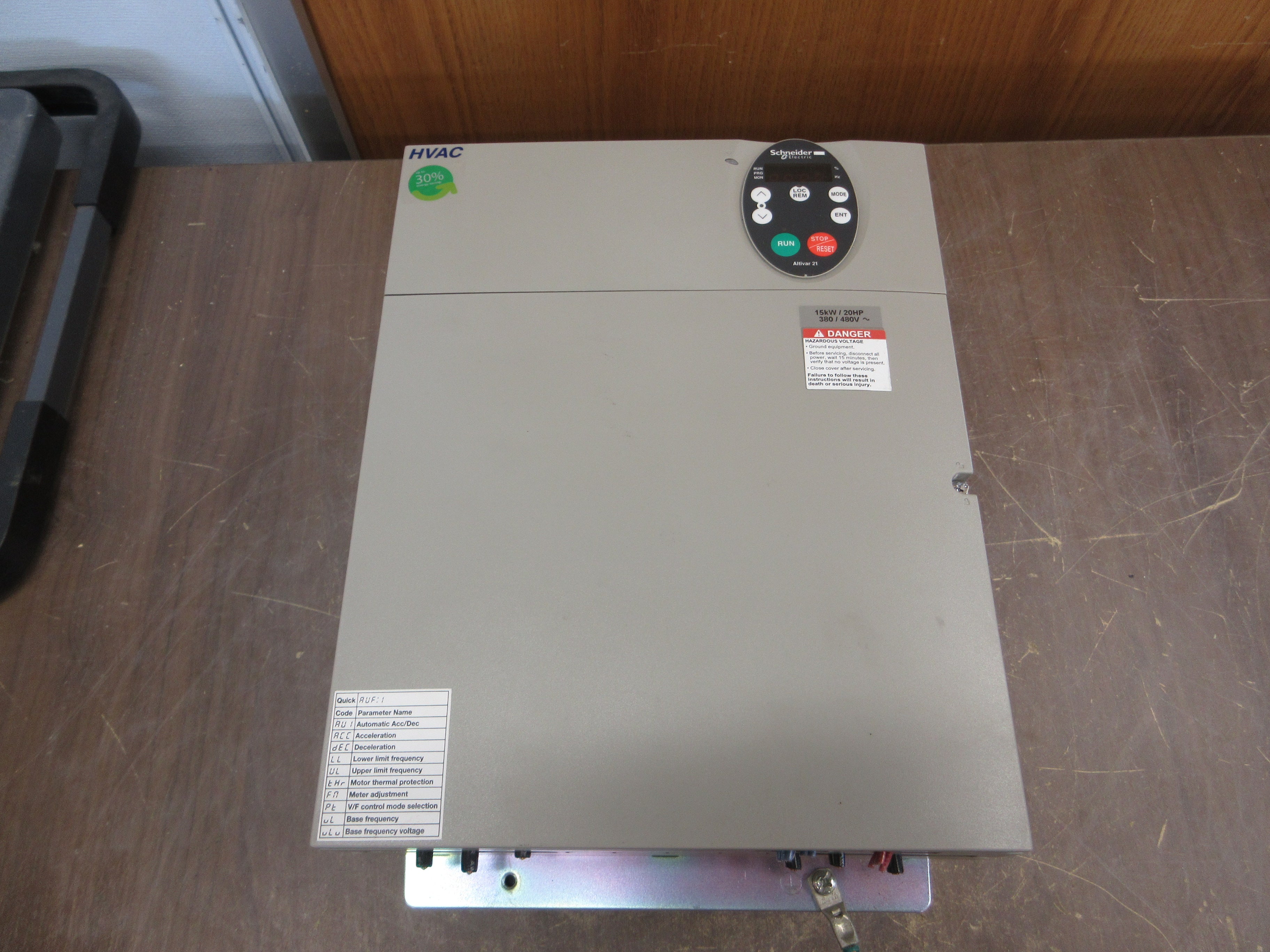 Schneider Electric Altivar AC Drive ATV21HD15N4 20HP 3Ph Used