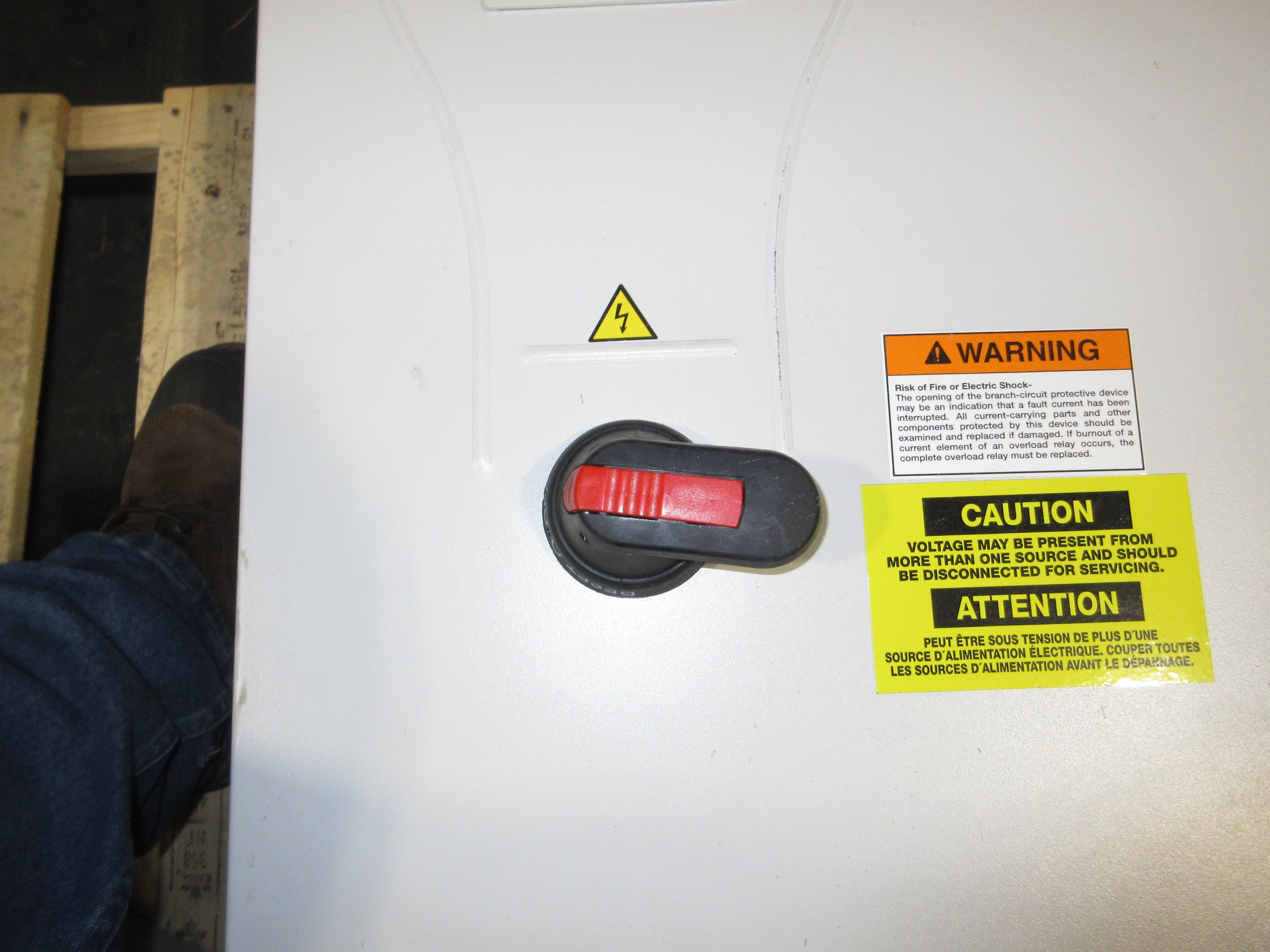 ABB ACH550 AC Drive w/ Bypass ACH550-BCR-031A-4+F267 20HP 3Ph w/ Keypad Used