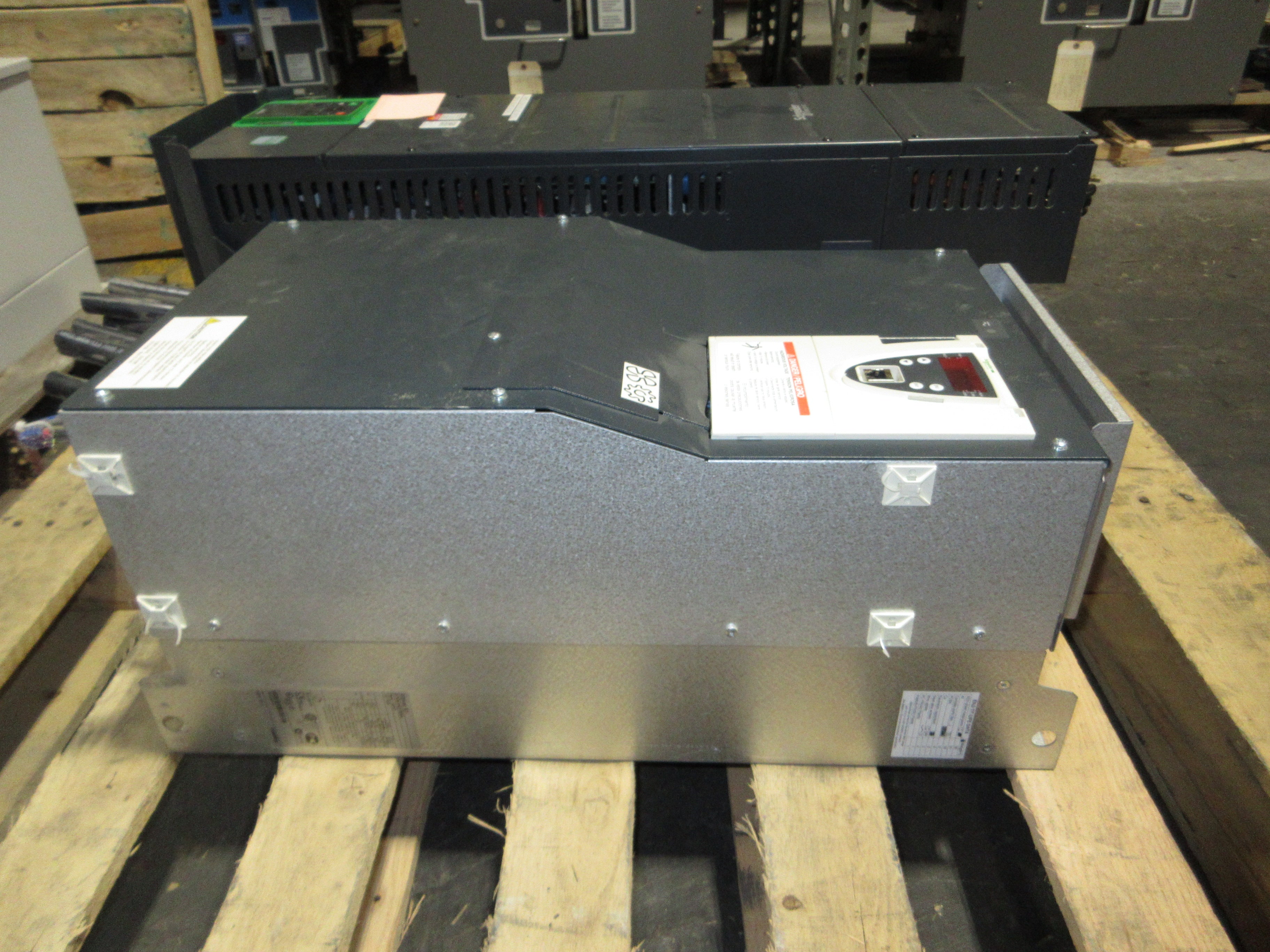 Schneider Electric Altivar 61 AC Drive ATV61HD75N4 100HP 3Ph Used